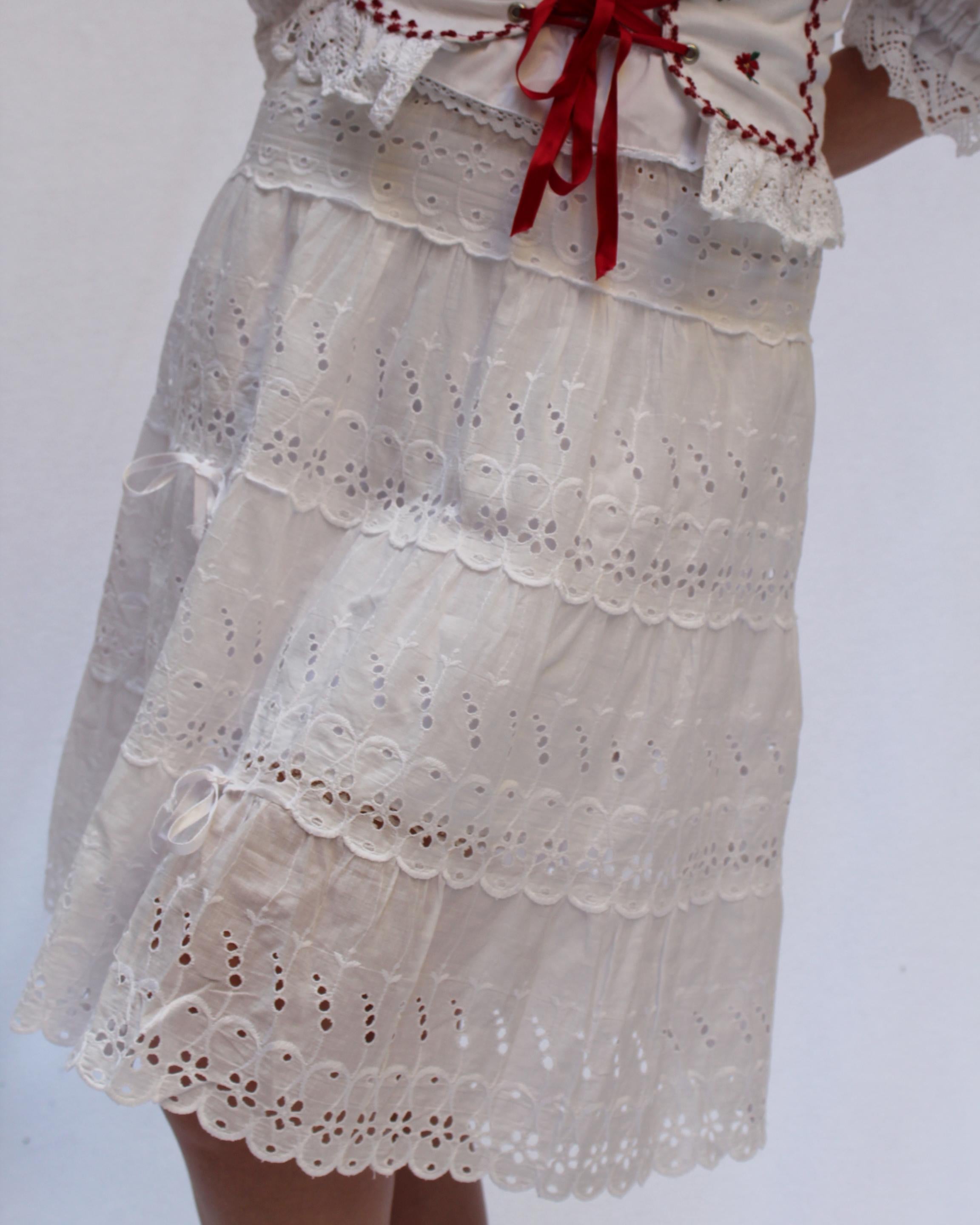 Vintage 1950s French Eyelet Skirt 7
