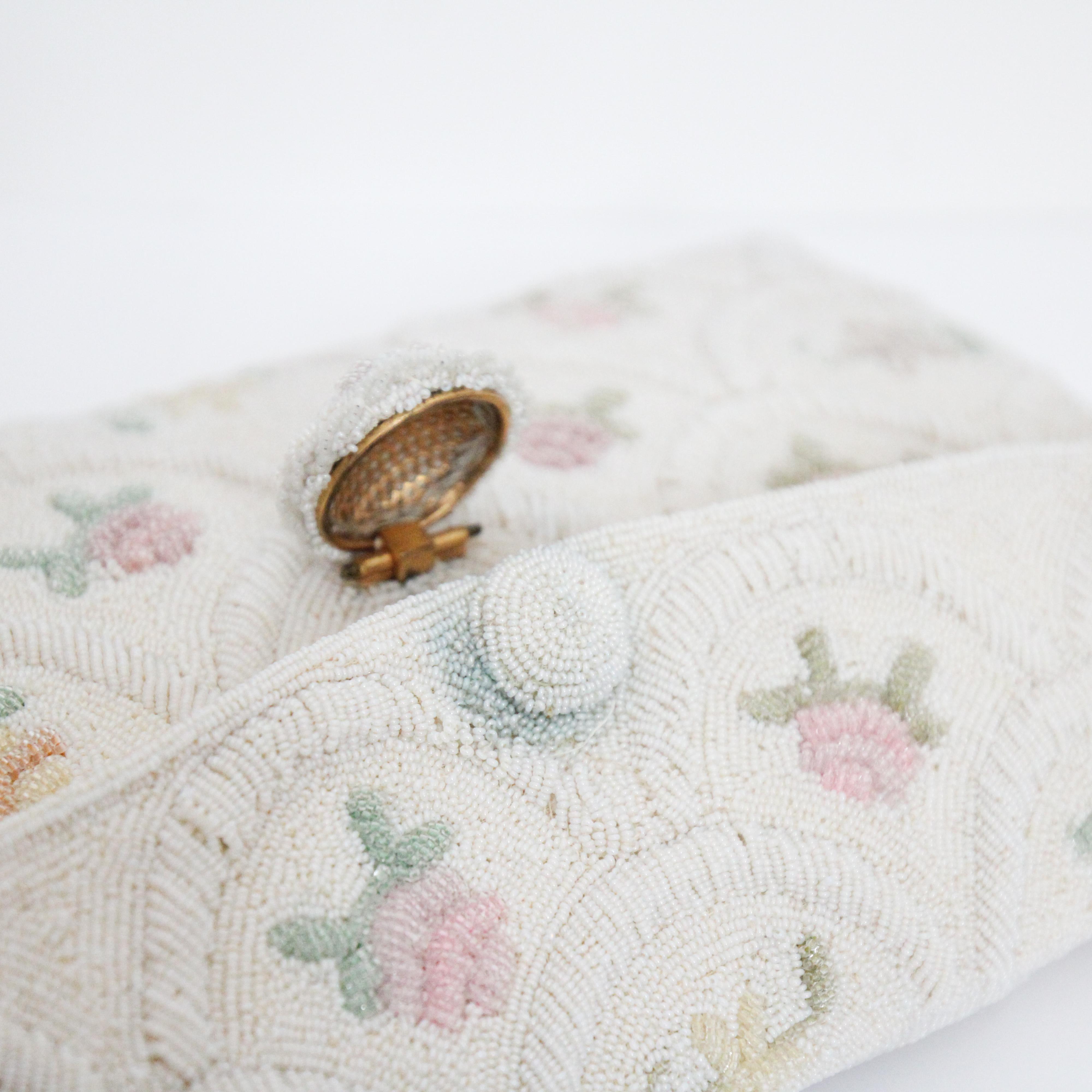 Vintage 1950's French Floral Beaded Clutch Bag 1950's Beaded floral handbag For Sale 3