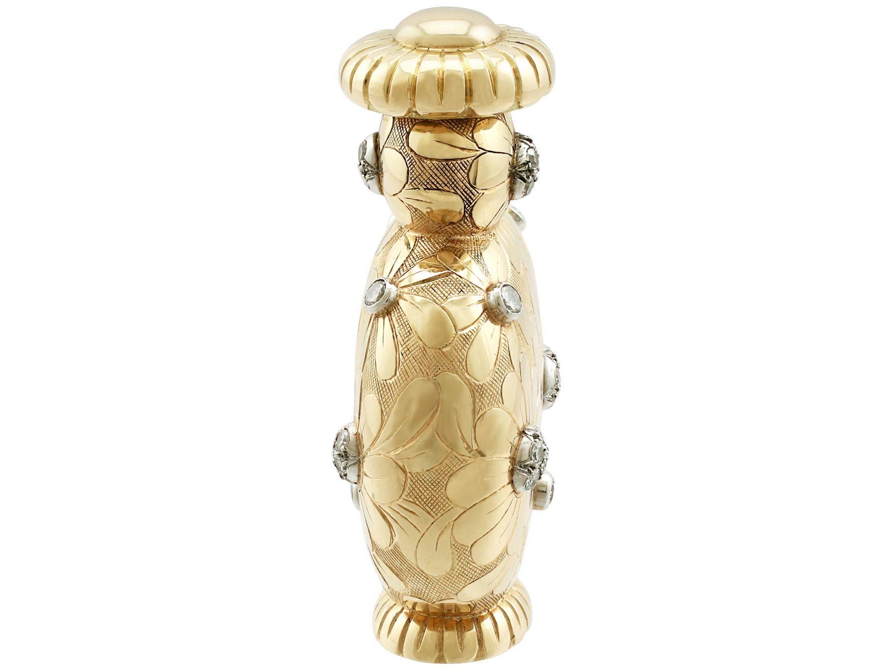 Mid-20th Century Van Cleef & Arpels Vintage 1950s French Yellow Gold and Diamond Scent Bottle