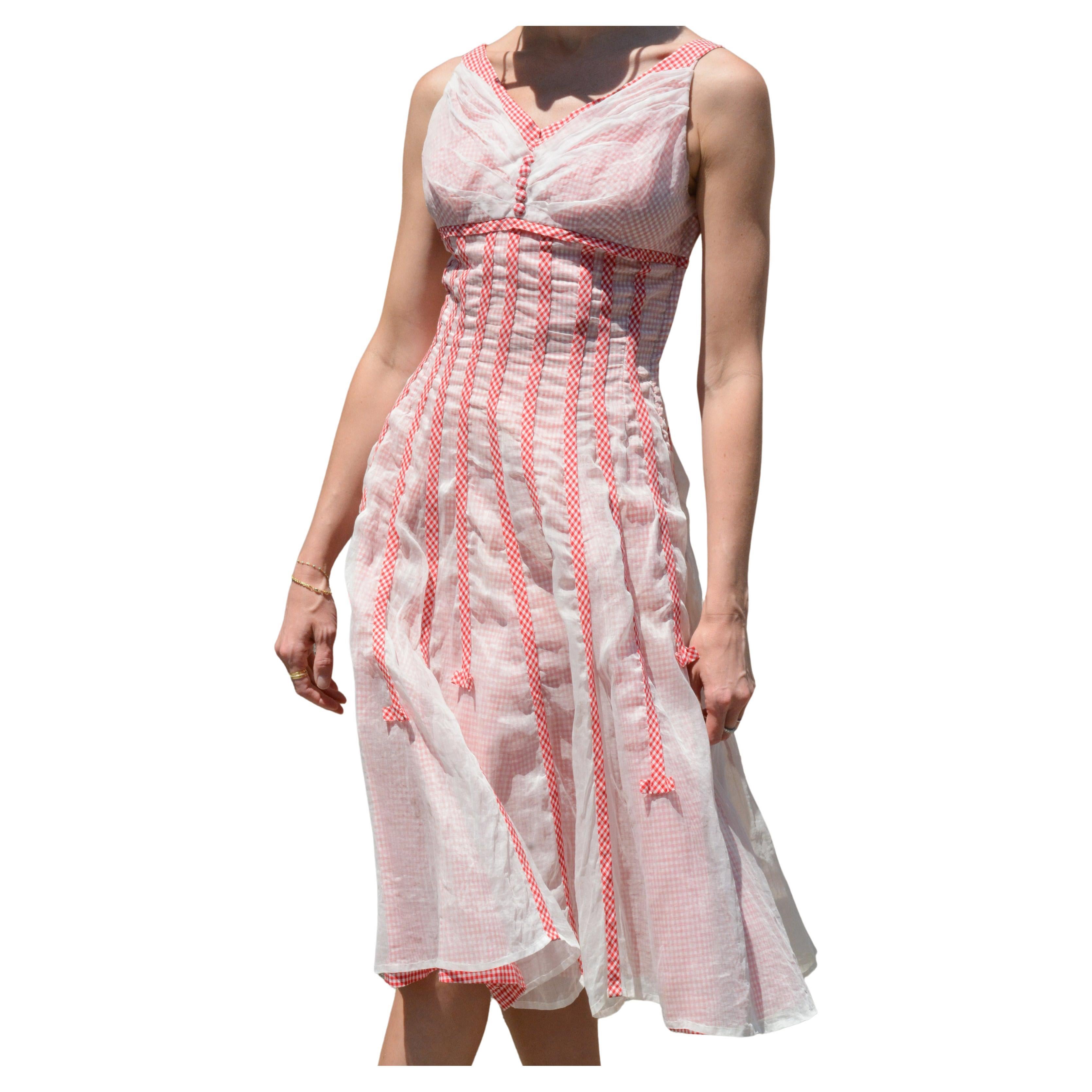 Vestido ajustado vintage de cuadros de los años 50 con superposición de organdí en venta