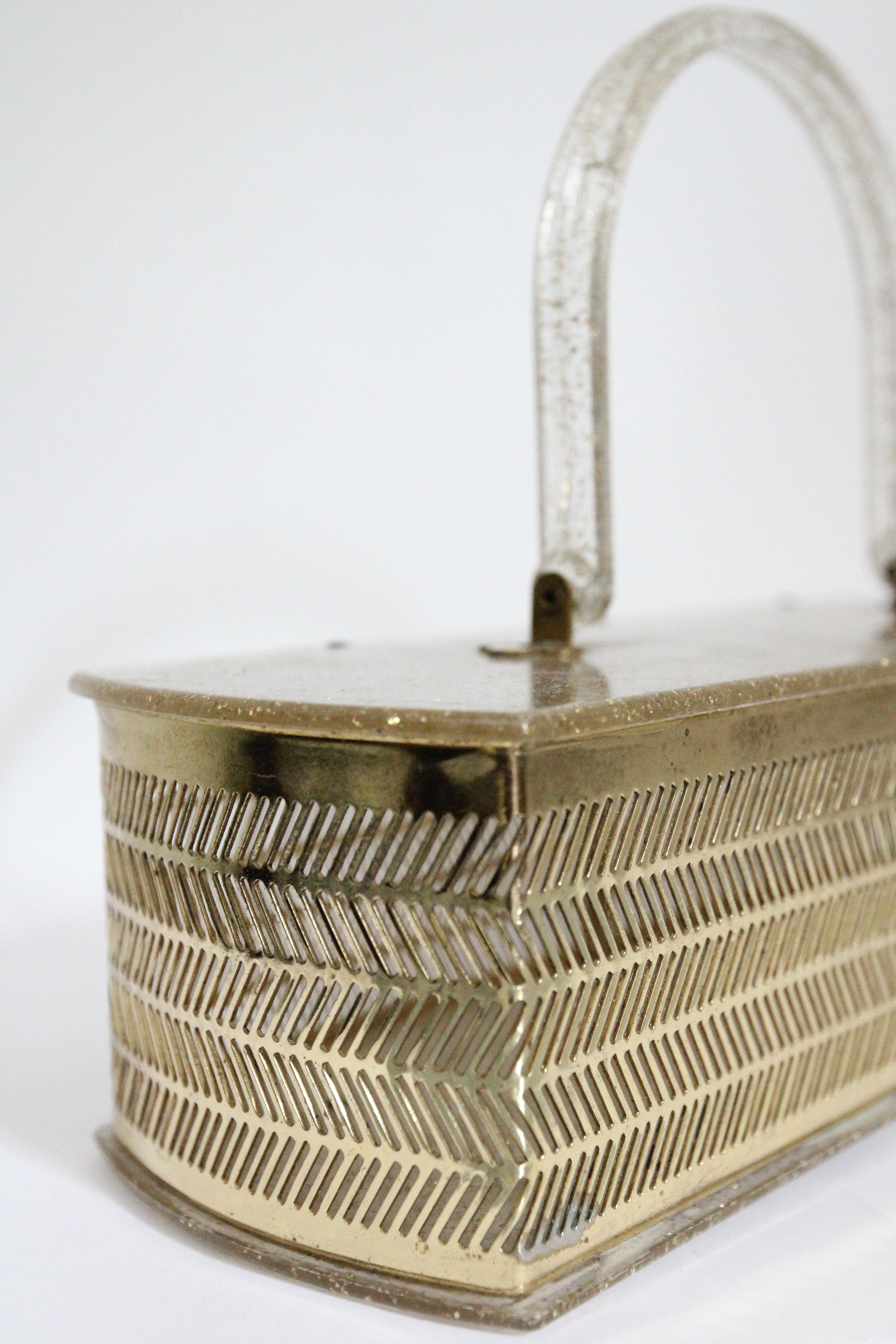 Vintage 1950's Gold Glitter Lucite Box Bag Vintage 1950's Gold Metal Box Bag In Good Condition For Sale In Cheltenham, GB