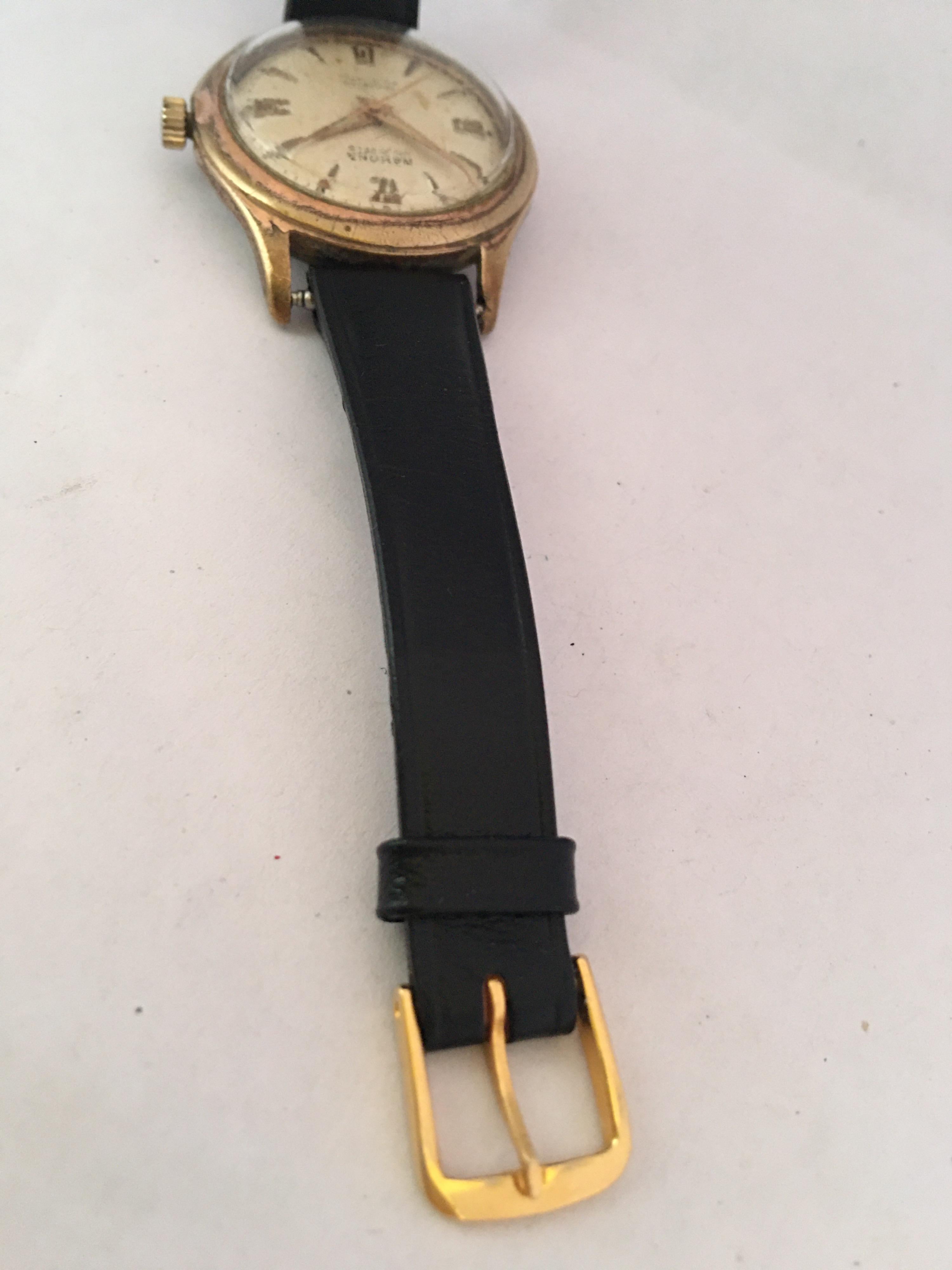 Vintage 1950s Gold-Plated and Stainless Steel Back Swiss Automatic Watch For Sale 2