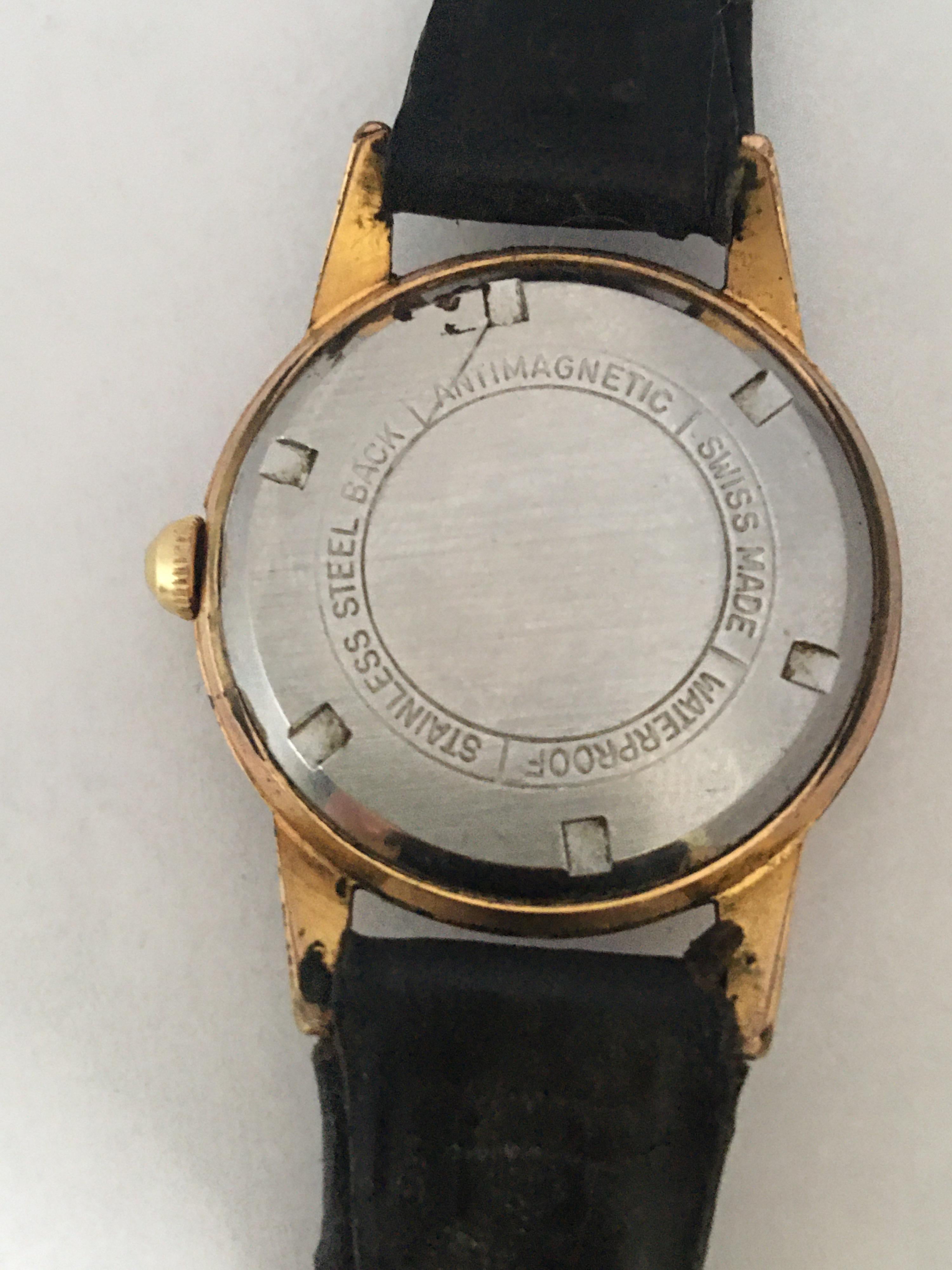 Vintage 1950s Gold-Plated and Stainless Steel Back Mechanical Watch For Sale 2