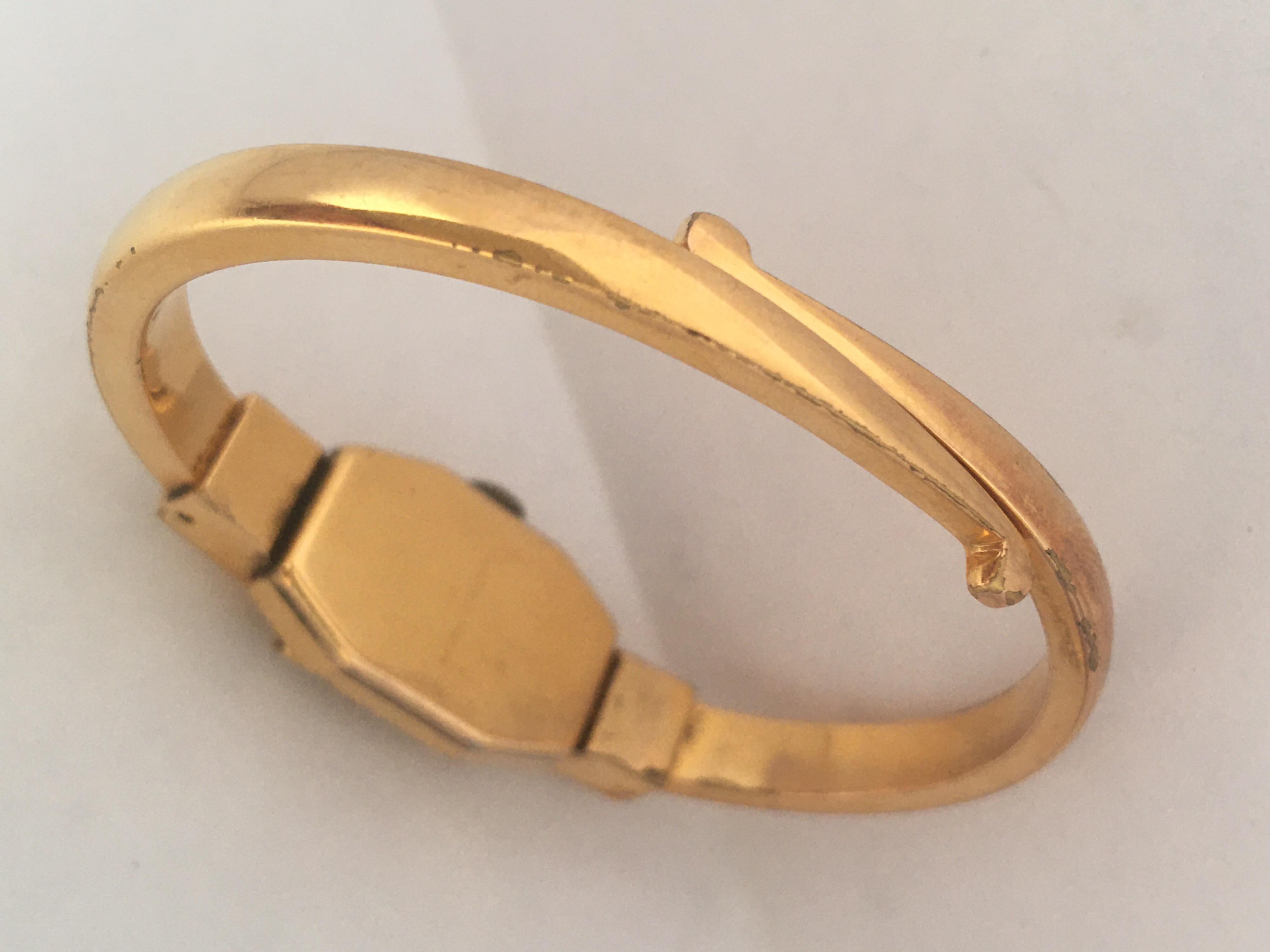 plaque g10 watch