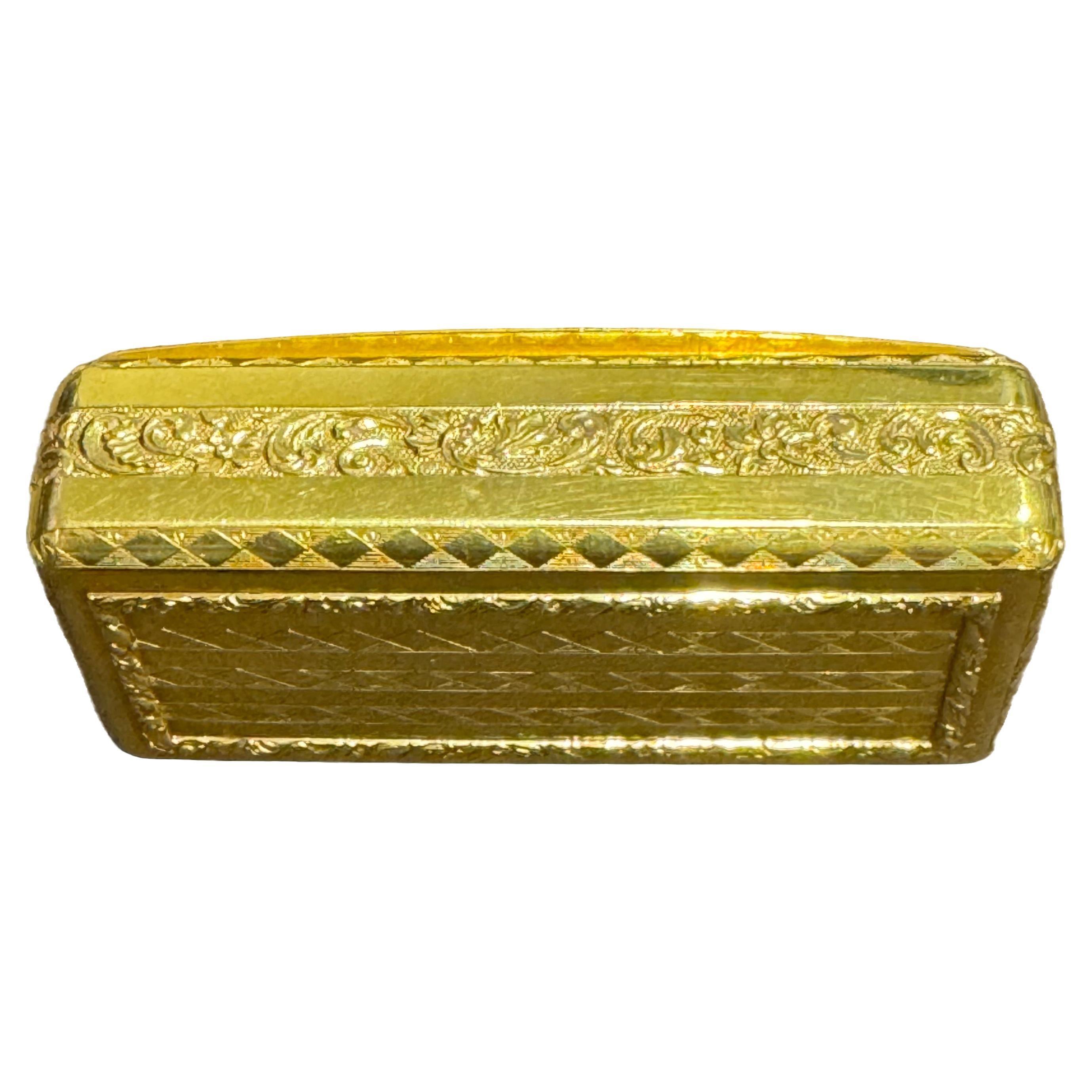 Vintage 1950s Gold Rectangular BOX 18 Karat Yellow Gold 130 Gram 3.2X1.5X1 Inchs For Sale