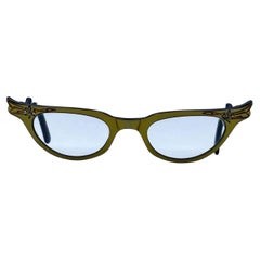 Vintage 1950s Gold Tone Cat-Eye Eyeglasses 44-22 Crystals Frame