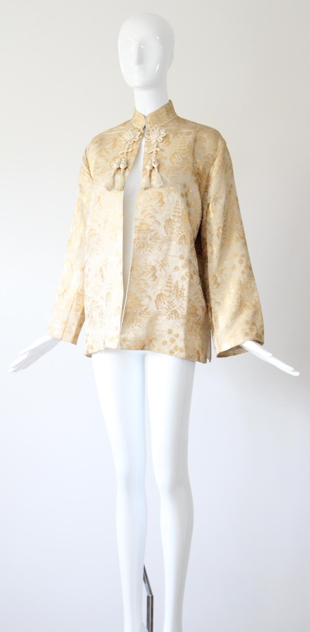 Vintage 1950s Golden Brocade Chinoiserie Abend Jacke Gold Lurex Jacke US 10 für Damen oder Herren im Angebot