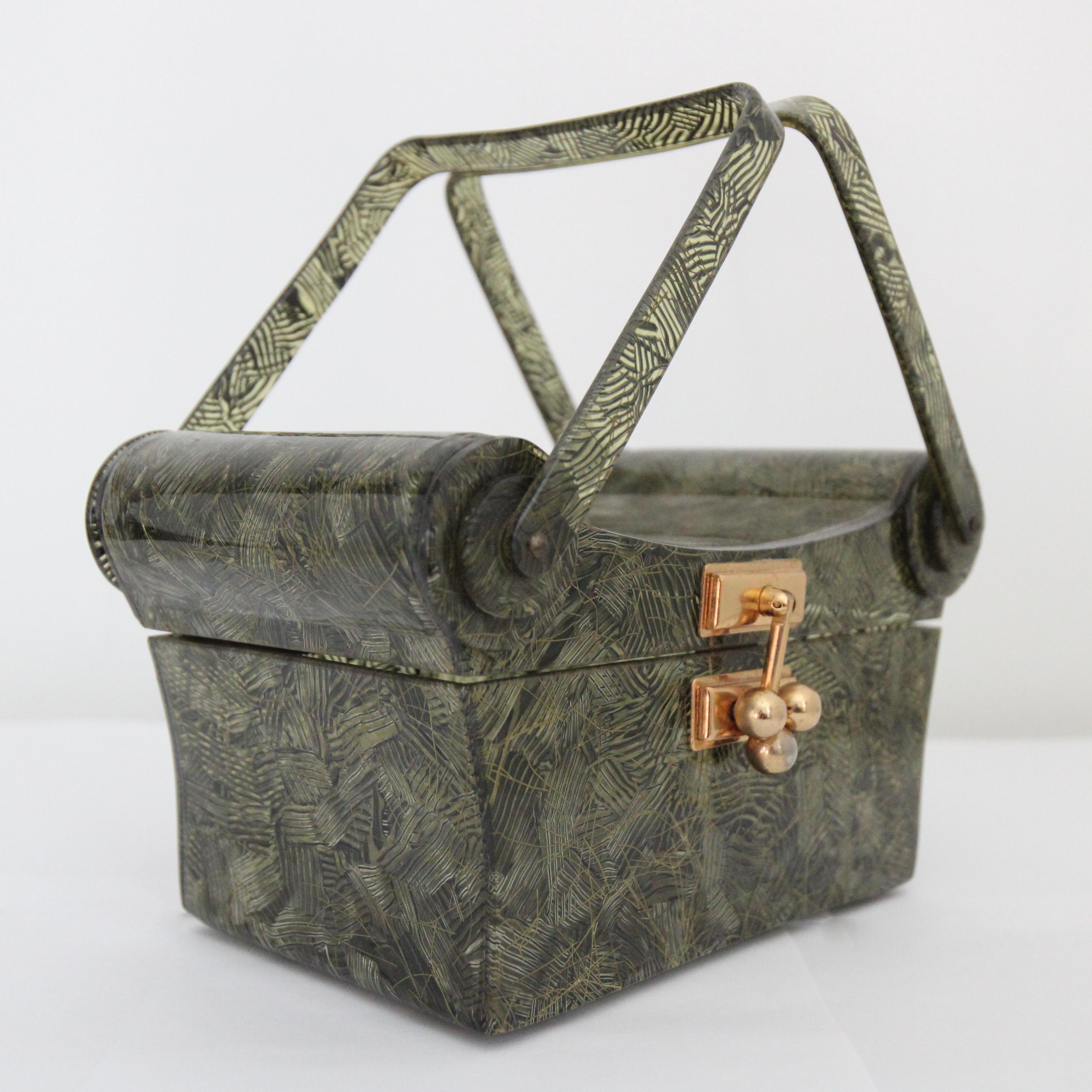 Vintage 1950's Green Lucite Box Bag Myles Original of Miami Confetti Box Bag In Good Condition In Cheltenham, GB