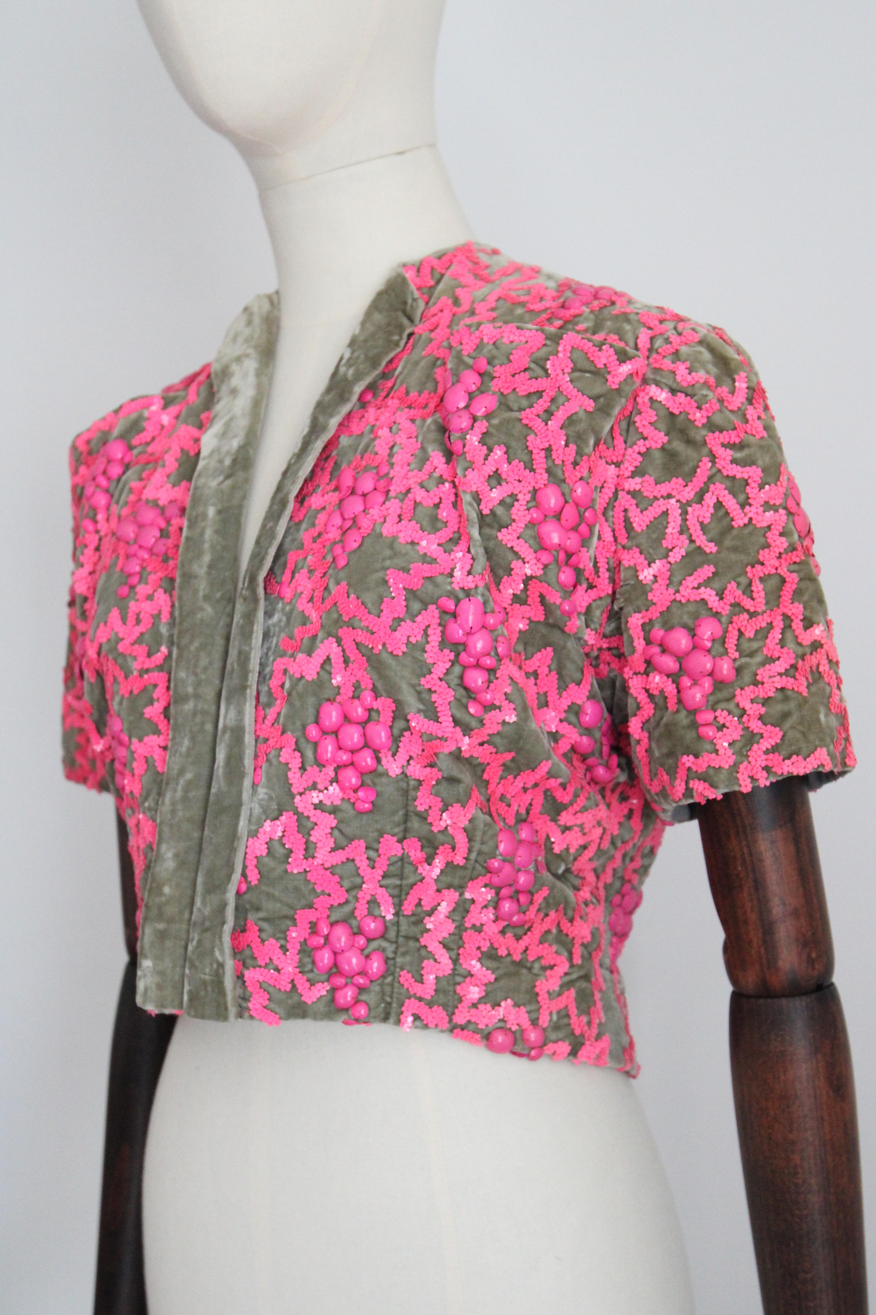 Vintage 1950's green velvet pink sequin bolero 1950 bolero couture UK 8 10 US 4 For Sale 6