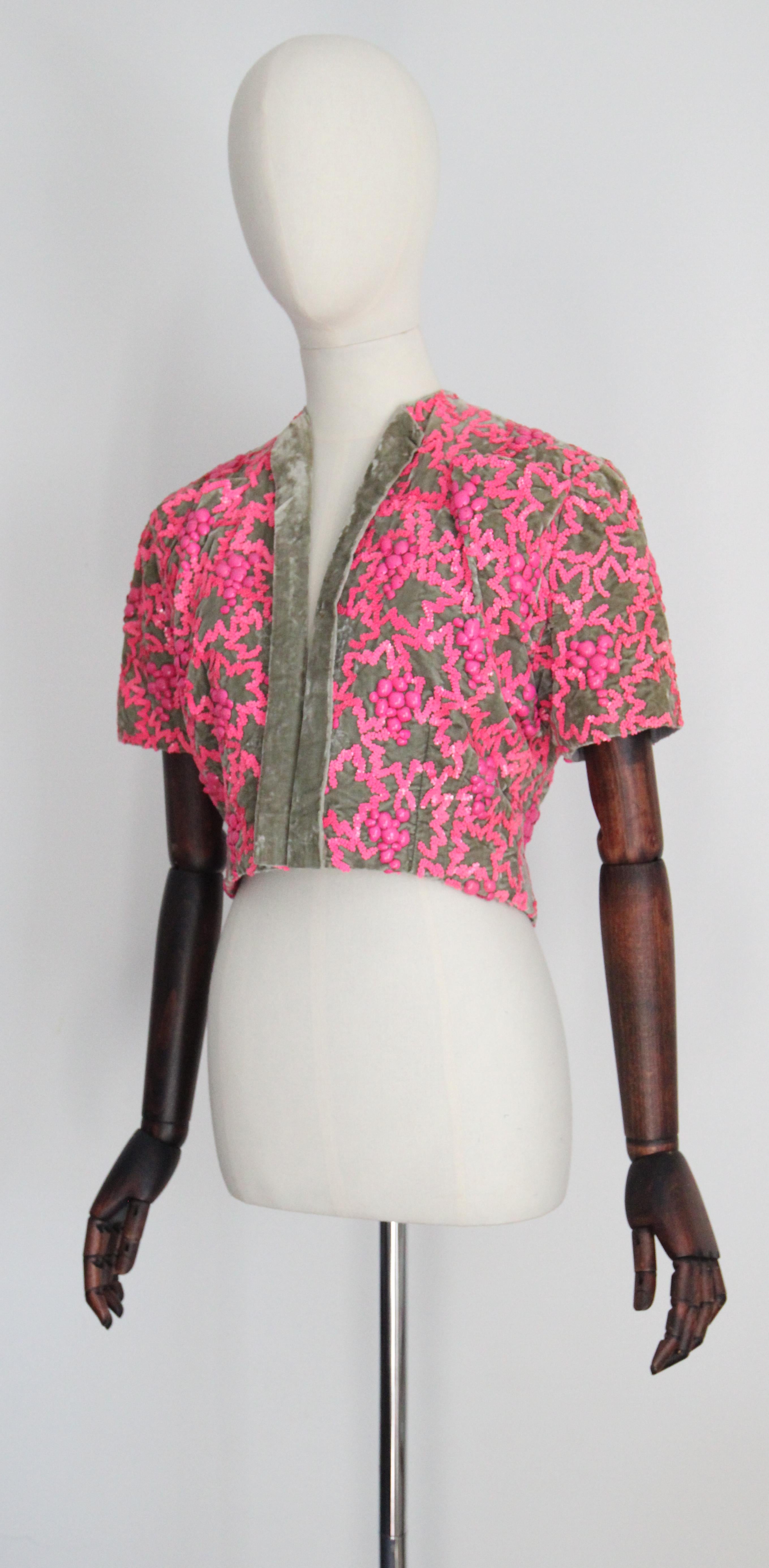 Vintage 1950's green velvet pink sequin bolero 1950 bolero couture UK 8 10 US 4 For Sale 4