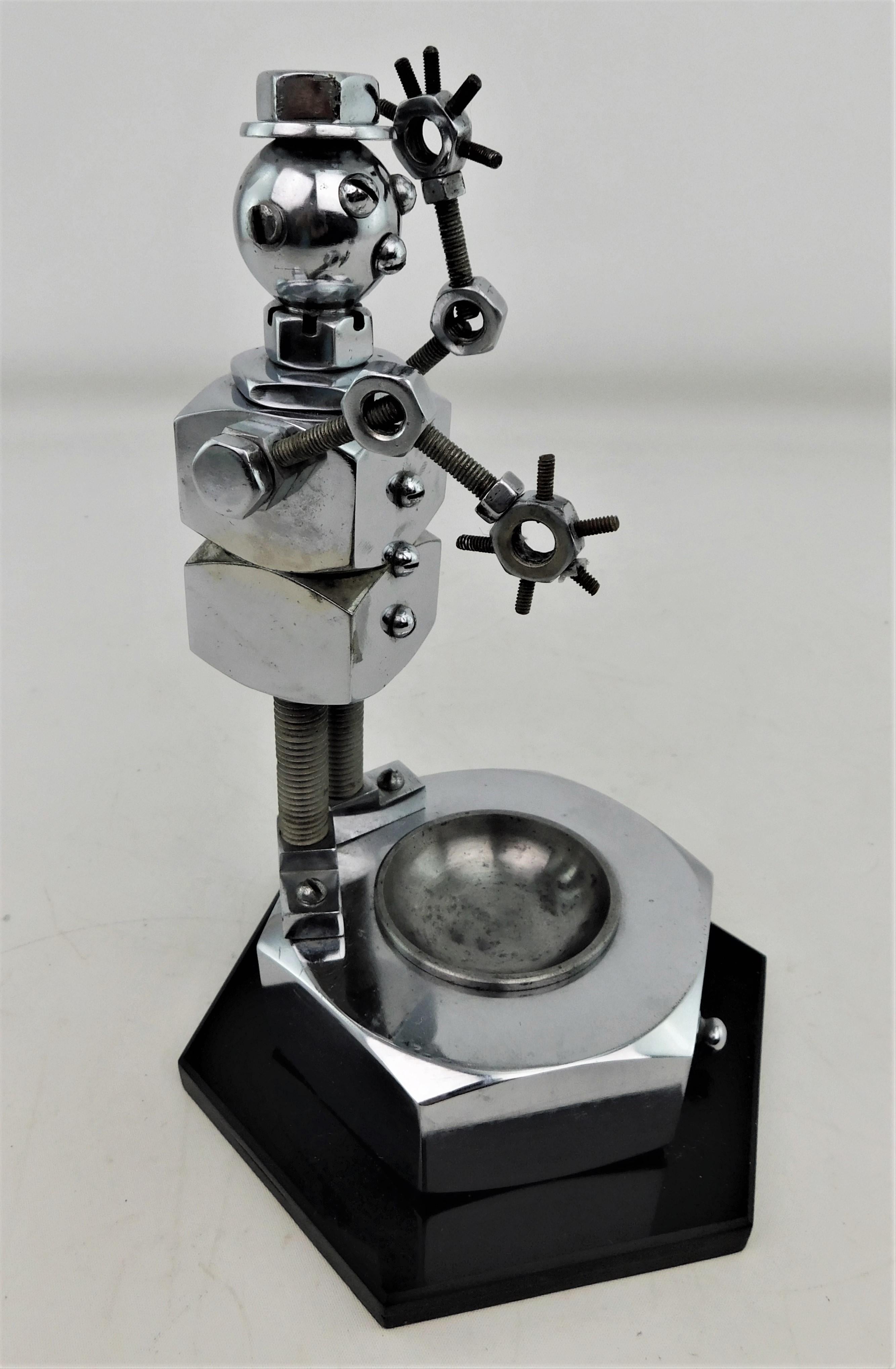 Handgefertigte Roboter-Aschenbecher-Skulptur aus Metall mit Schrottkunst-Gelenk, 1950er Jahre (Kanadisch) im Angebot