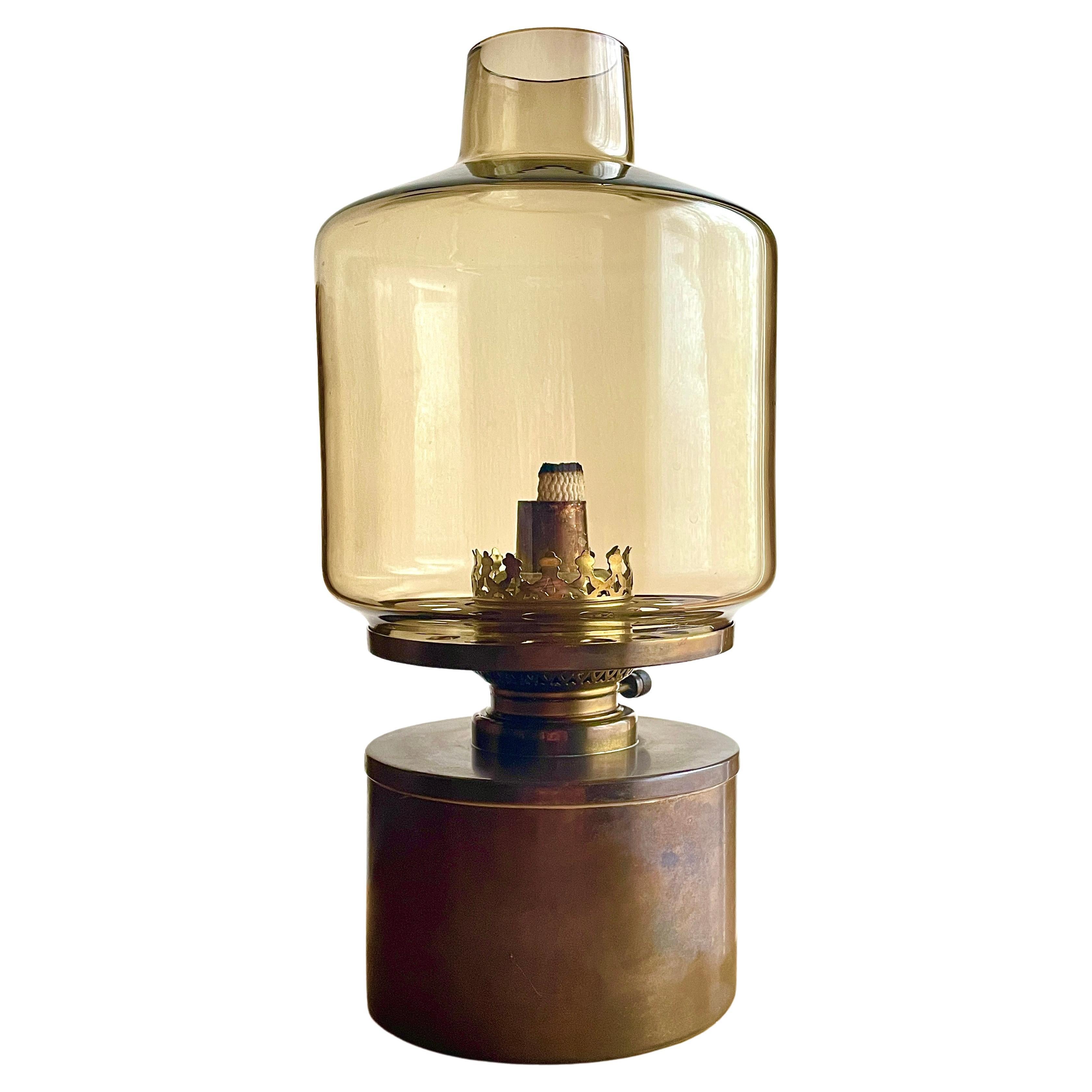 Vintage 1950s Hans-Agne Jakobsson Oil Lamp Model L-47 Vintage Brass Amber Glass en vente