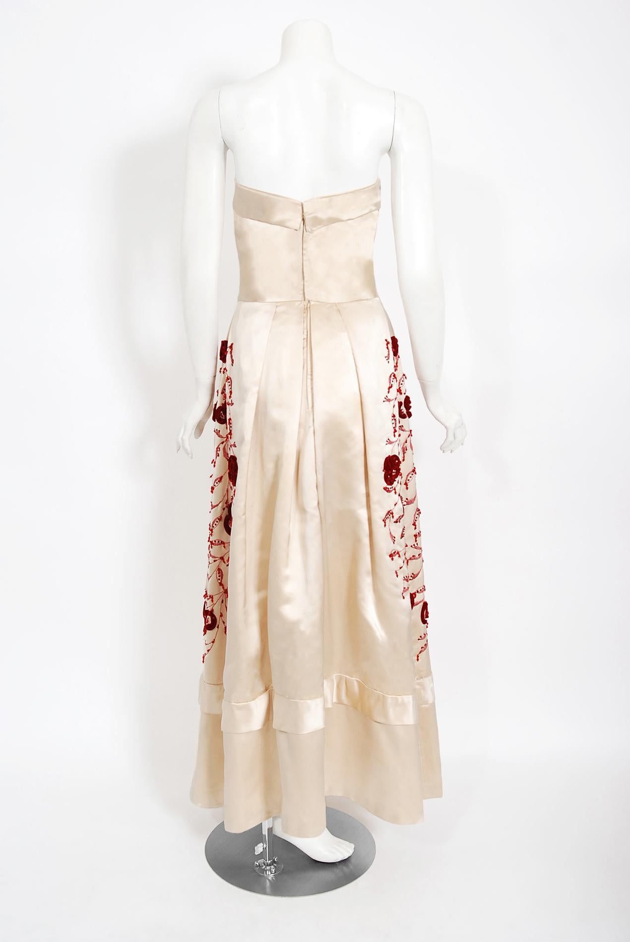 Vintage 1950's Harvey Berin Embroidered Floral Ivory Silk Strapless Bridal Dress 2