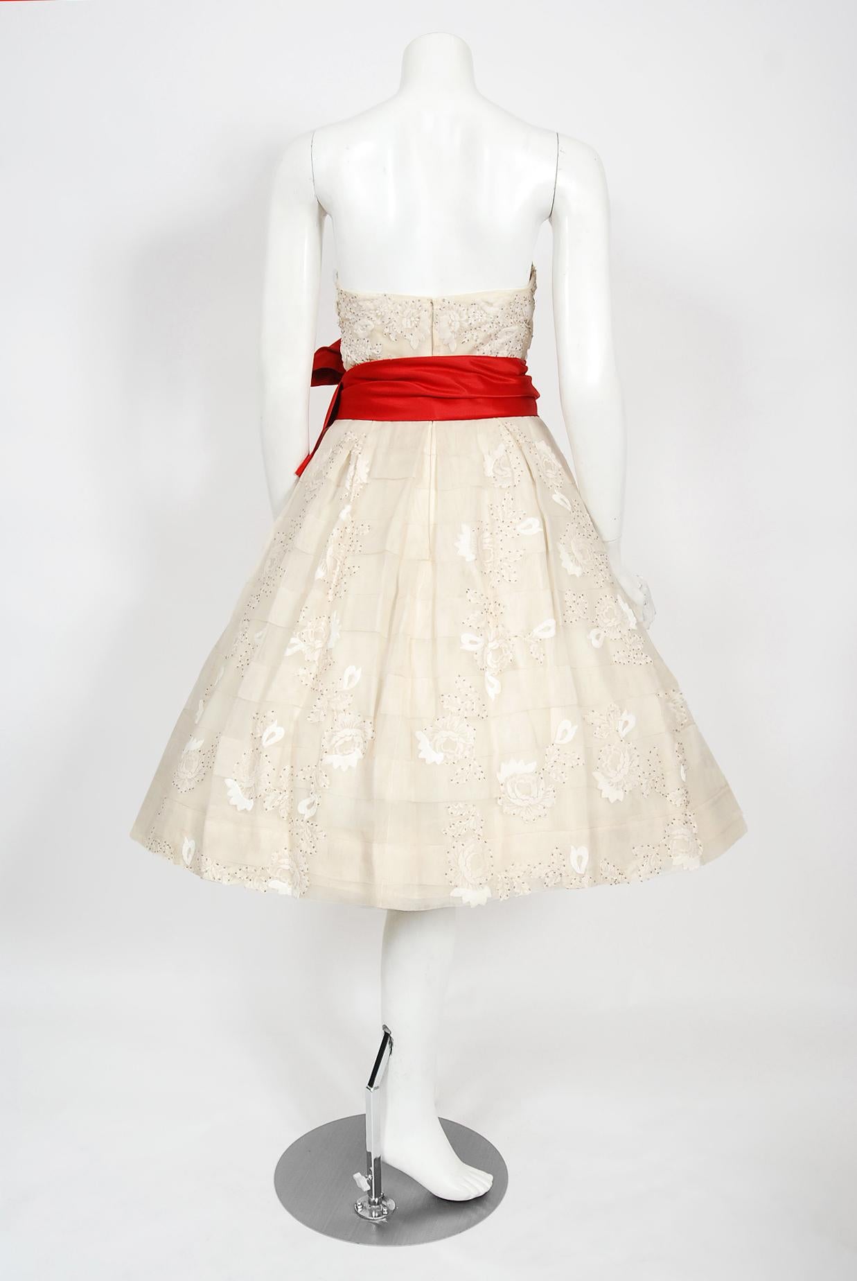 Vintage 1950's Harvey Berin Ivory Beaded Lace Appliqué Silk Strapless Full Dress 6
