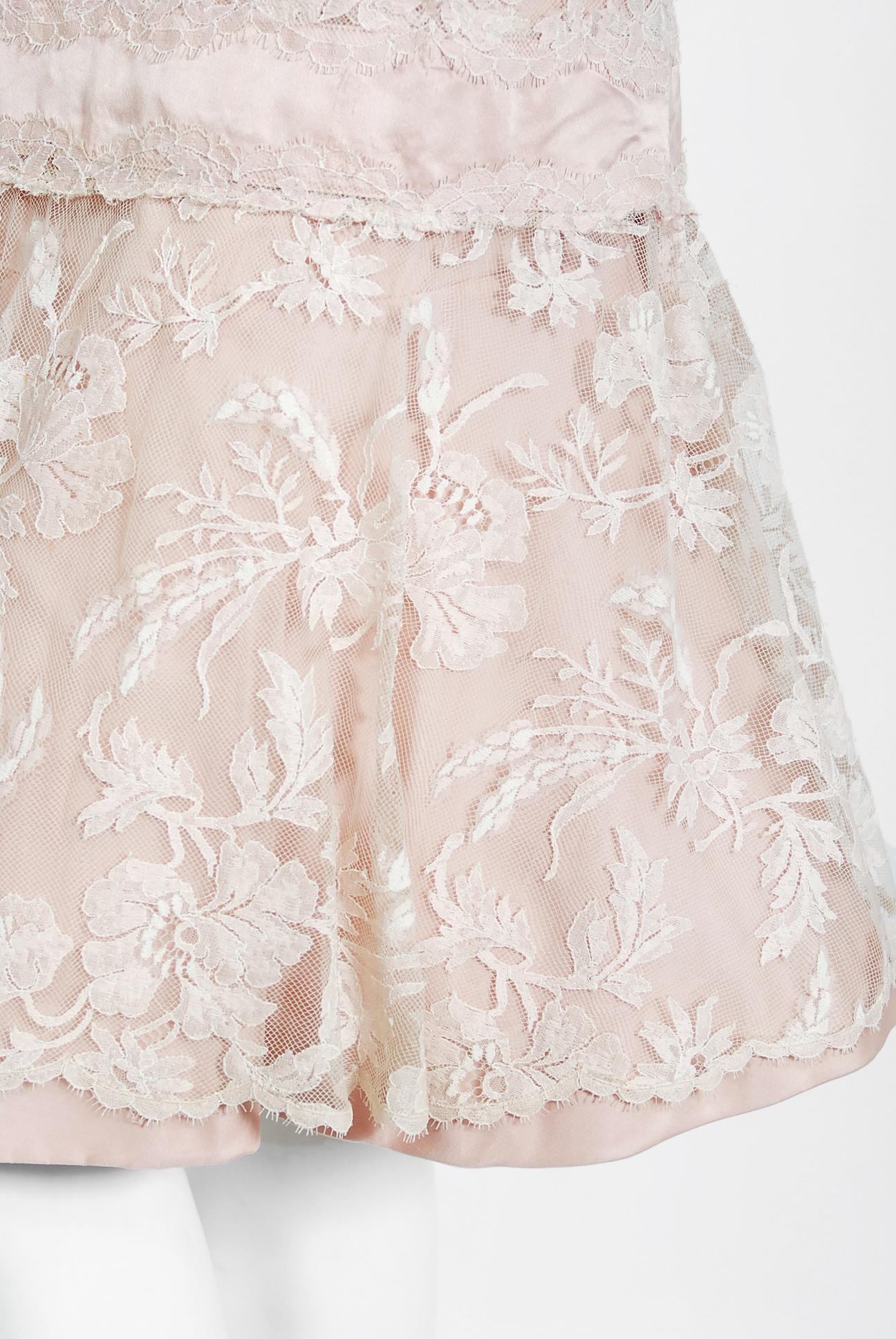Vintage 1950s Harvey Berin Pale-Pink Lace Illusion & Silk Flounce Cocktail Dress In Good Condition For Sale In Beverly Hills, CA