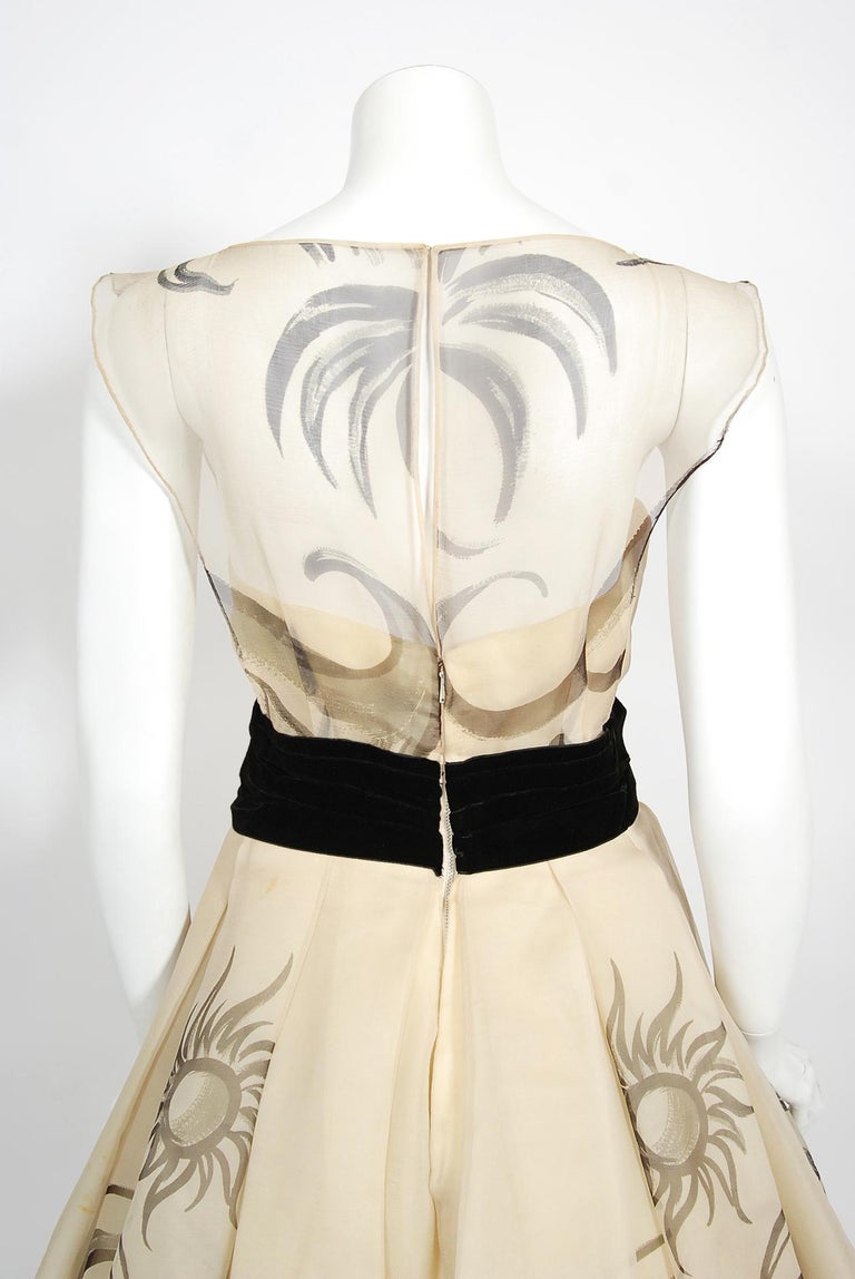 Vintage 1950's Hattie Carnegie Couture Whimsical Hand-Painted Cream Silk Gown  For Sale 10