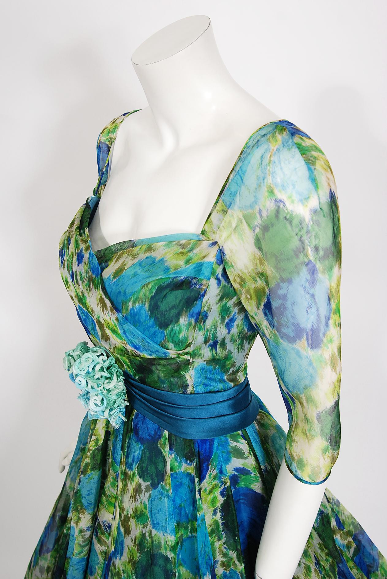 Women's Vintage 1950s Helga Couture Blue Roses Watercolor Silk Appliqué Full-Skirt Dress