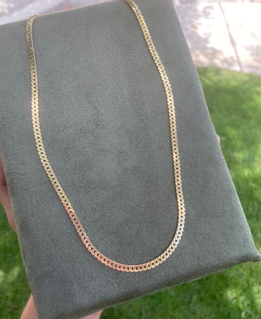 Vintage 1950's Herringbone Necklace In Excellent Condition In Missoula, MT