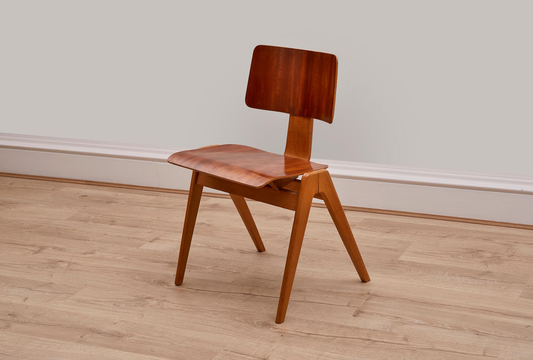 Vintage 1950's Hillestak Chair by Robin Day In Fair Condition In London, GB