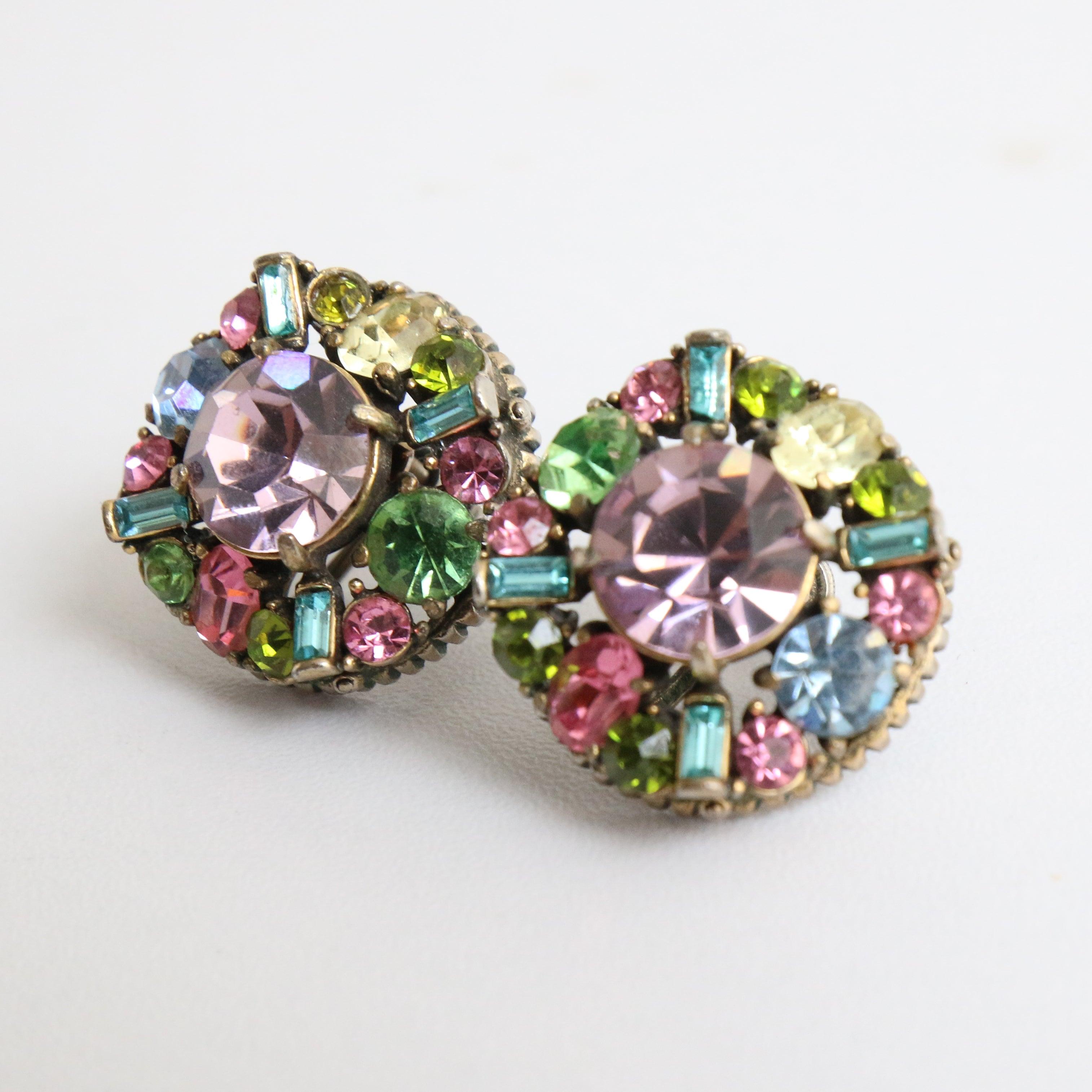 Revival Vintage 1950's Hollycraft pastel rhinestone screw back earrings midcentury For Sale