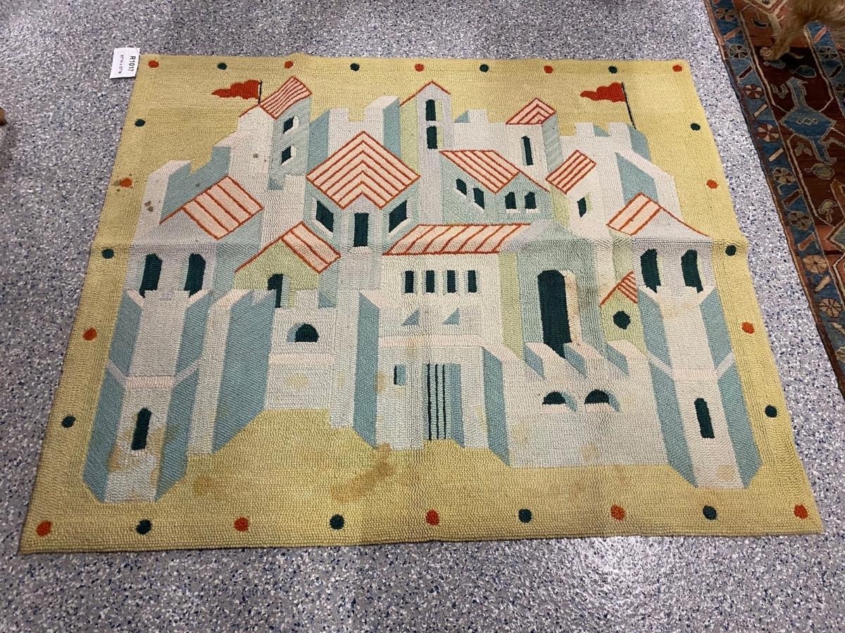 Vintage 1950s Hooked “Castle” Rug In Good Condition For Sale In Sag Harbor, NY
