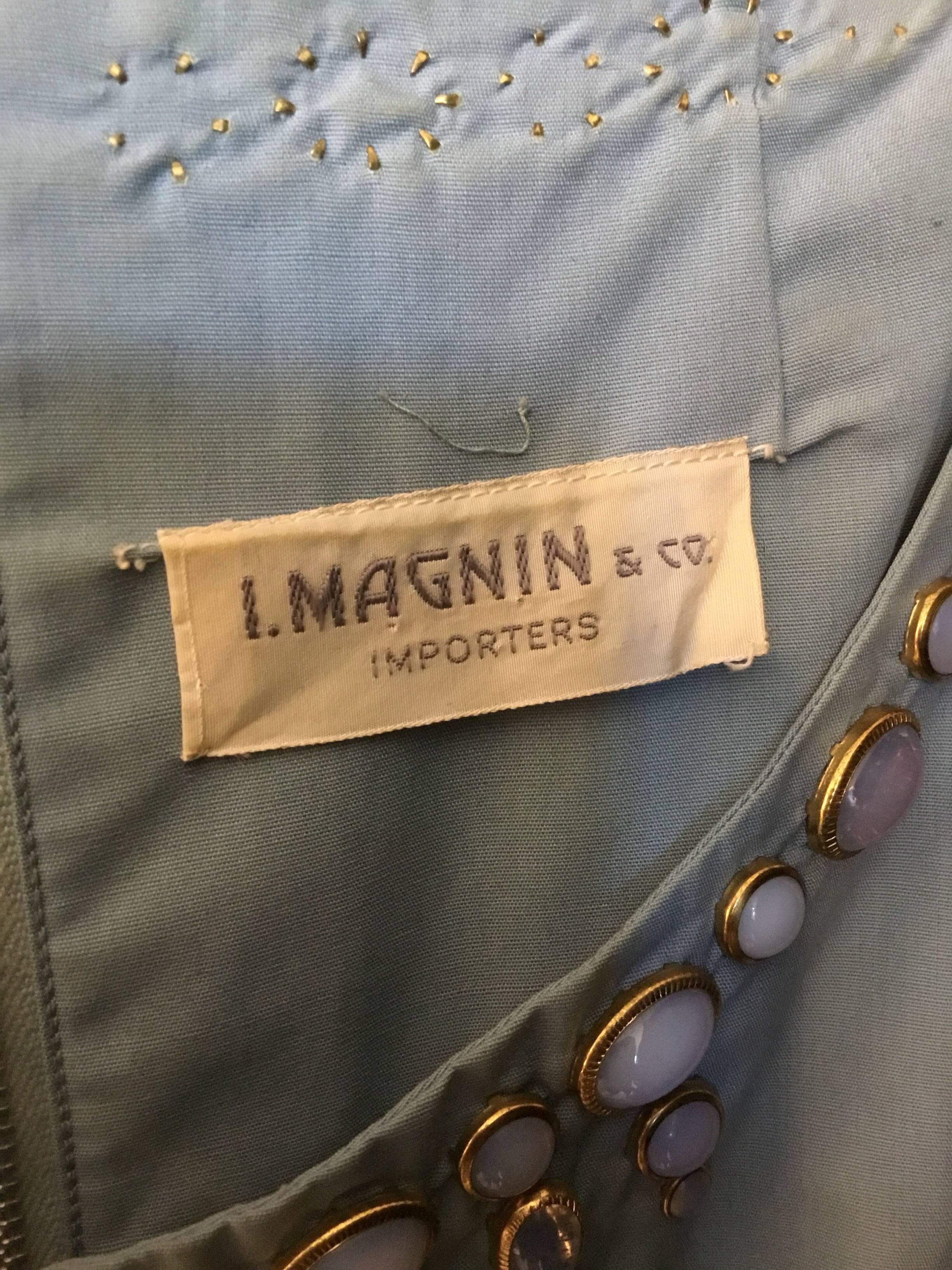Robe vintage I. Magnin avec encolure ornée de bijoux cabochons (années 1950) Pour femmes en vente