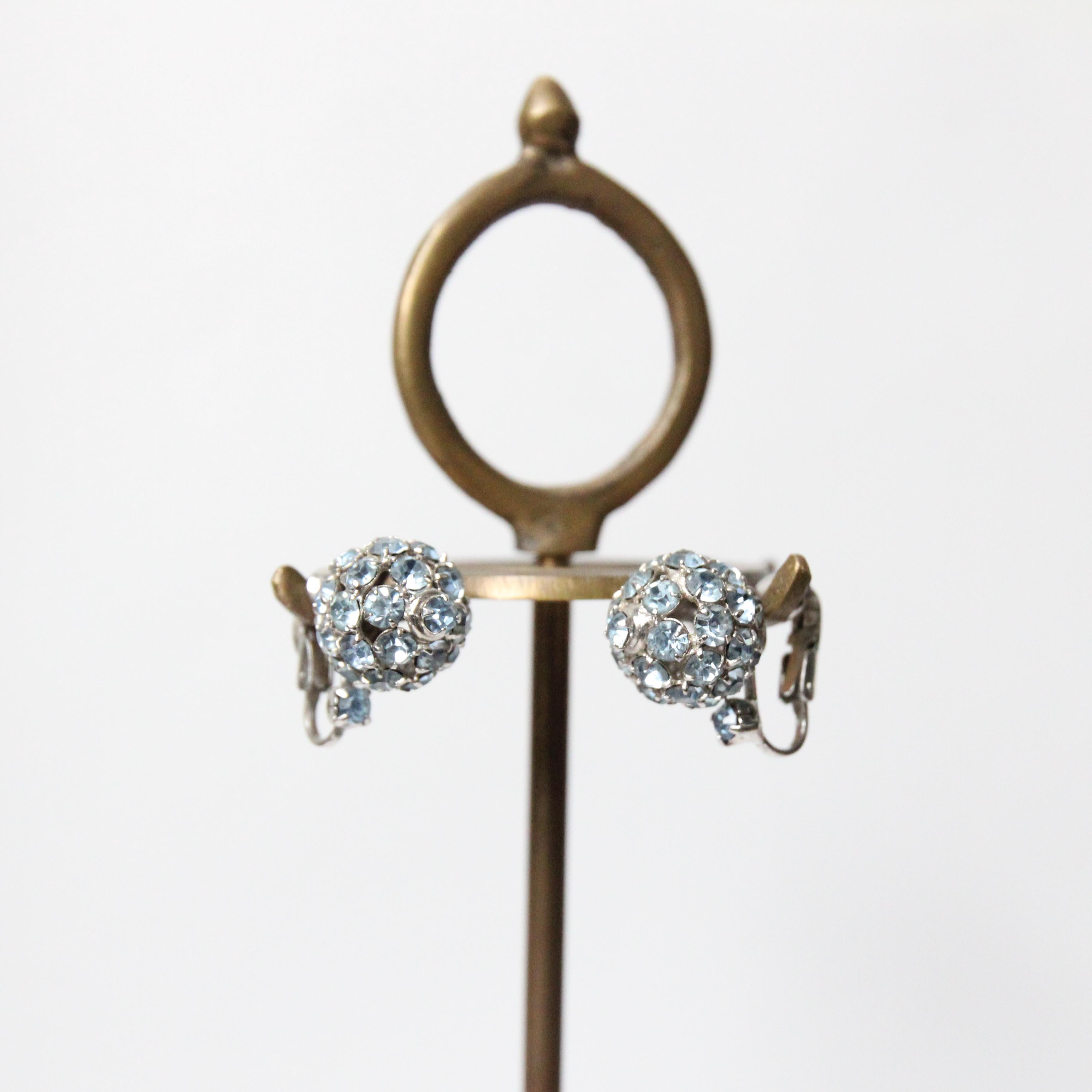 Art Deco Vintage 1950's Ice Blue Rhinestone Kramer of New York Clip on Earrings For Sale