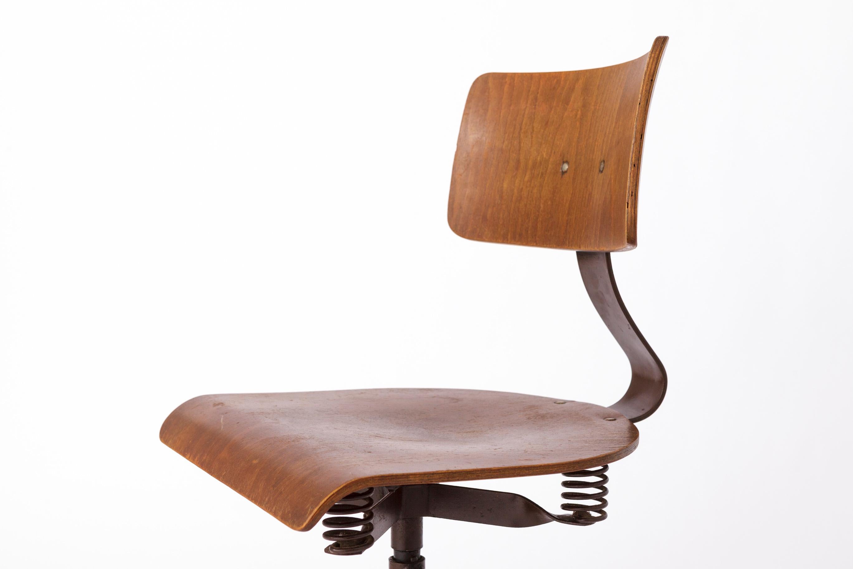 Mid-20th Century Vintage 1950s Industrial Chair – Adjustable German Factory Stool For Sale