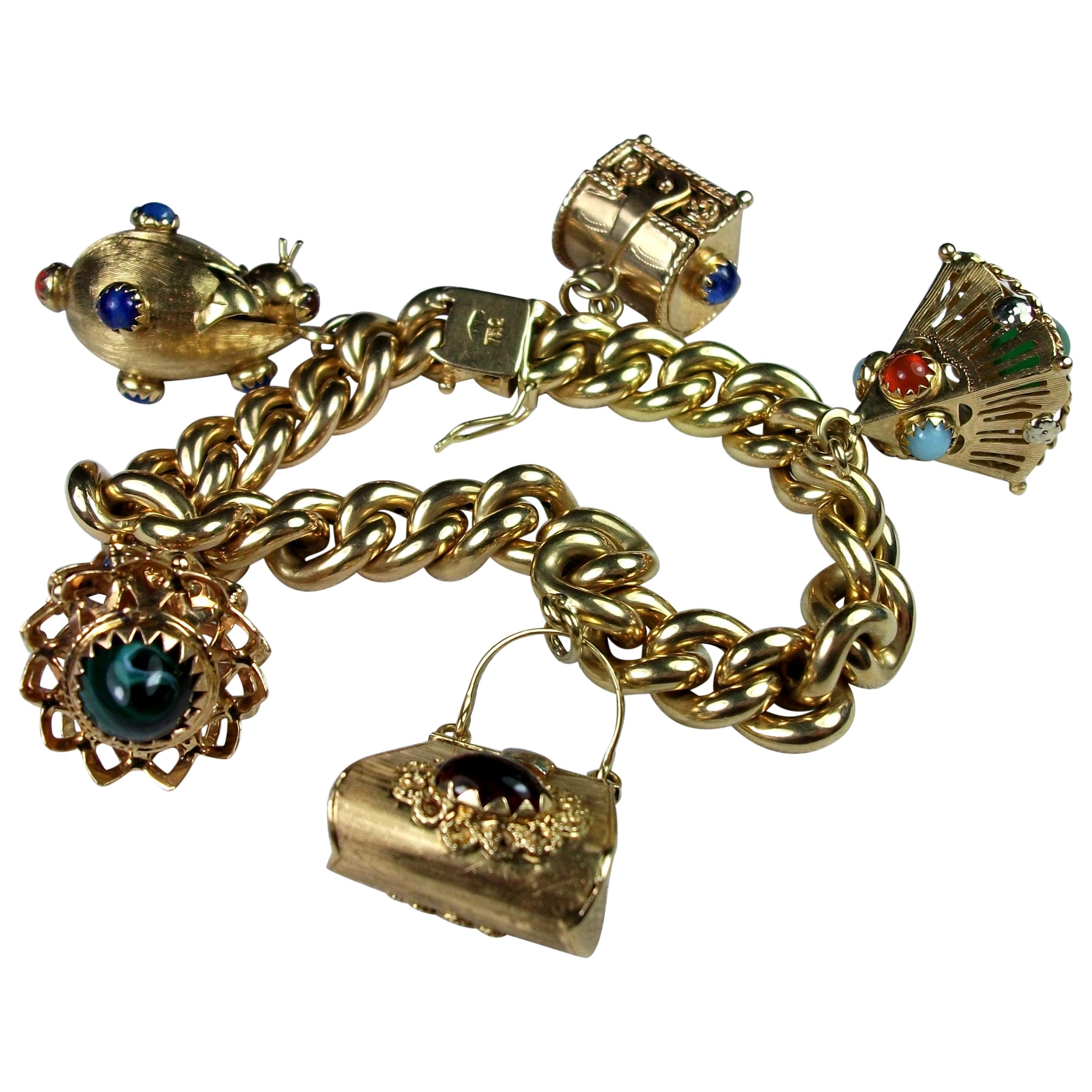 Vintage 1950s Italian 18 Karat Yellow Gold Etruscan Revival Charm Bracelet For Sale