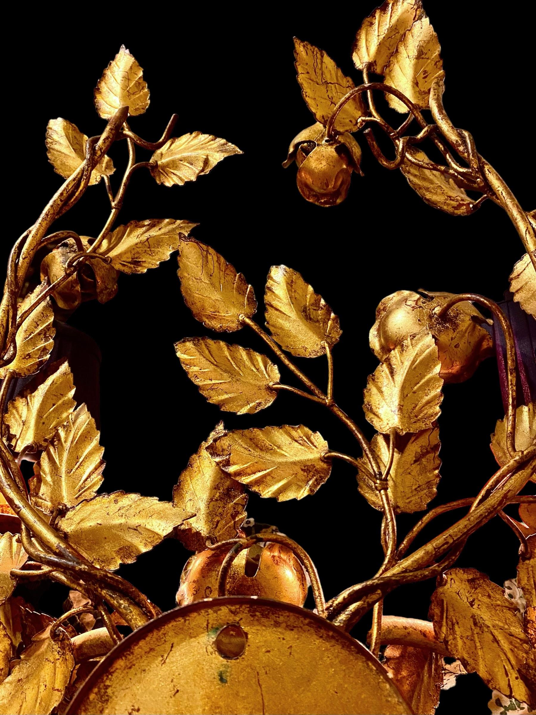 Vintage 1950s Italian Florentine Gilt Tole Floral Bouquet Lighted Wall S For Sale 1