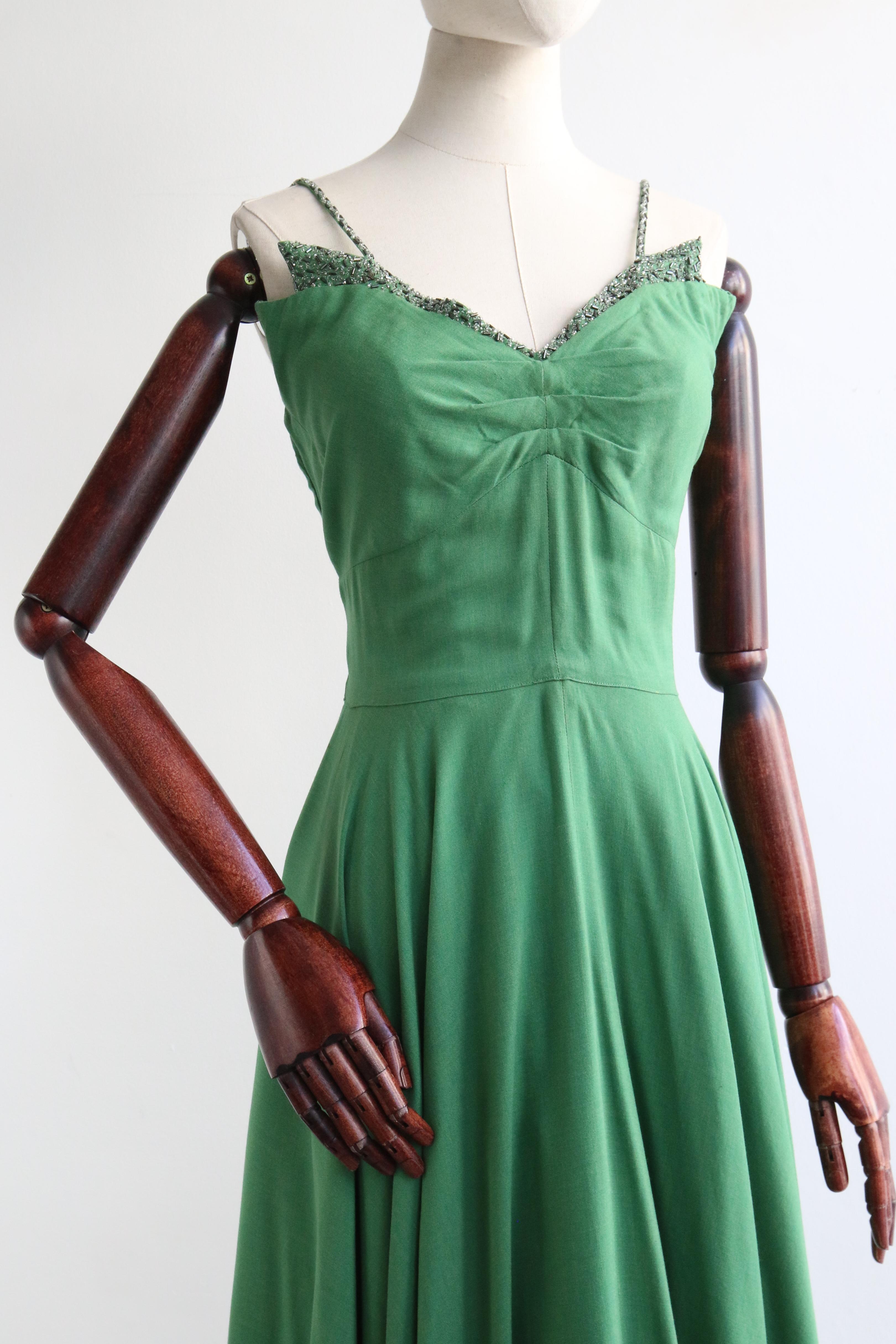 Vintage 1950's Jade Green Bead Embellished Evening Dress & Bolero UK 12 US 8 For Sale 2