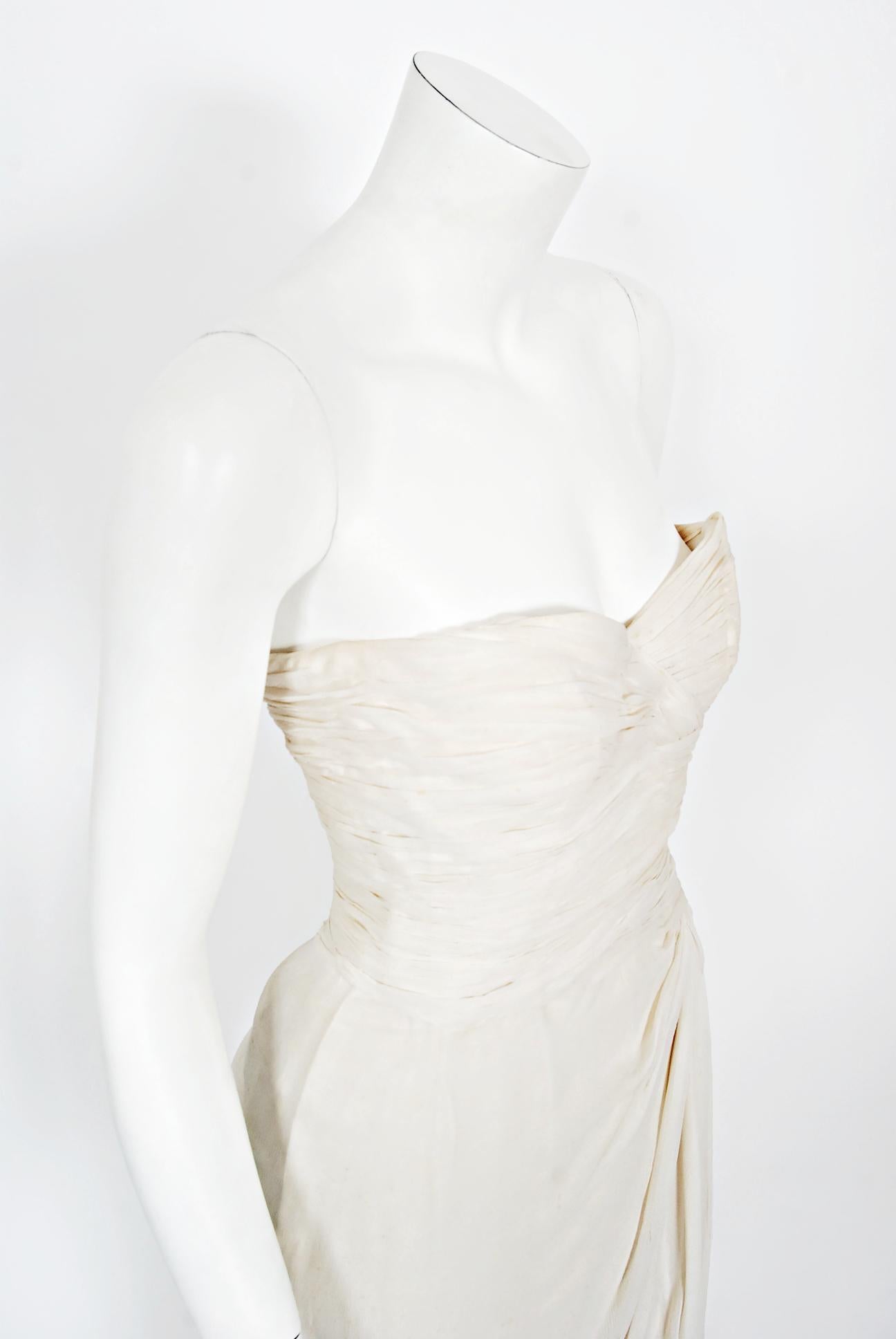 Vintage 1950s Jean Dessès Haute Couture Ivory Silk Chiffon Strapless Draped Gown 7