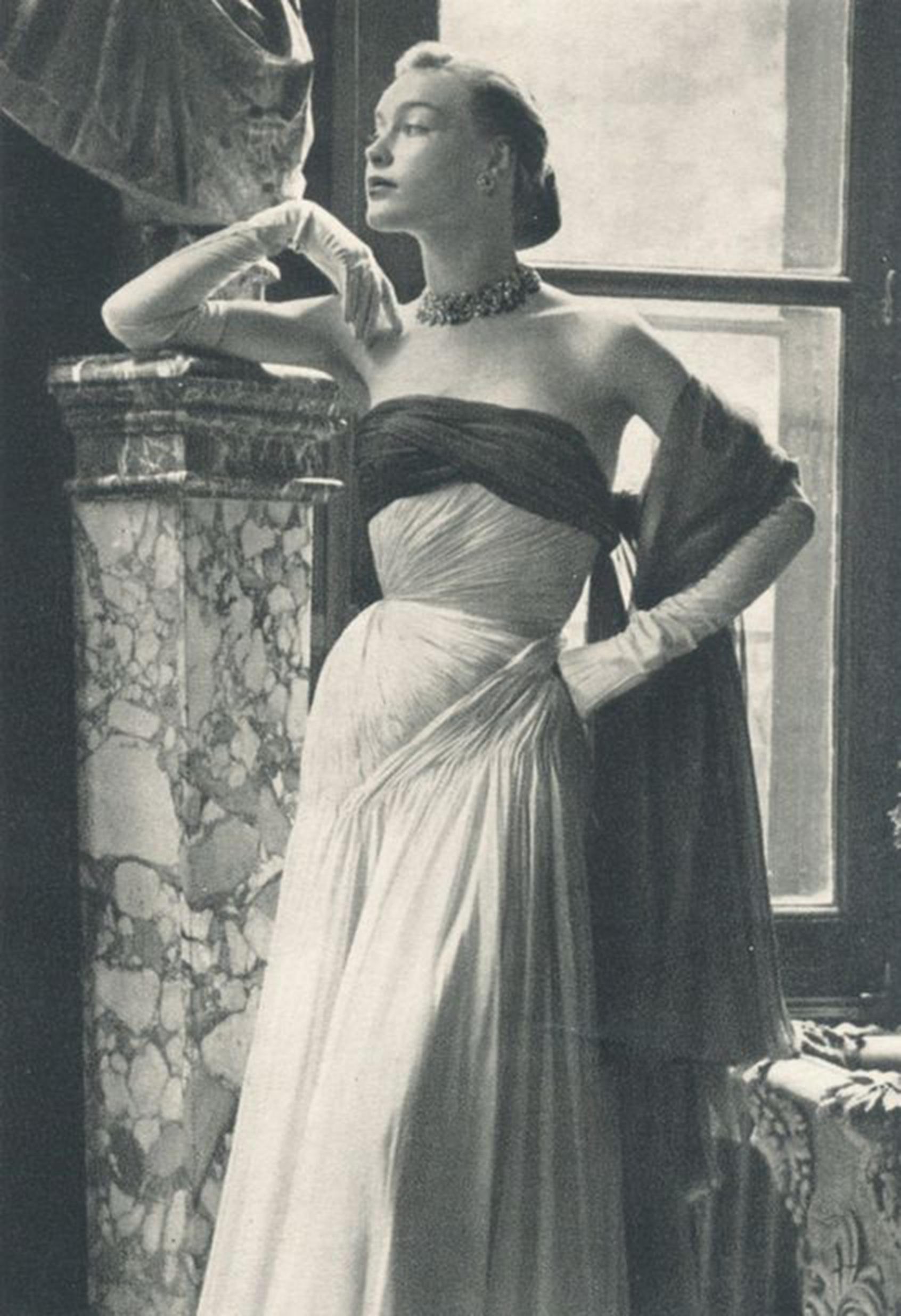 Vintage 1950s Jean Dessès Haute Couture Ivory Silk Chiffon Strapless Draped Gown 5