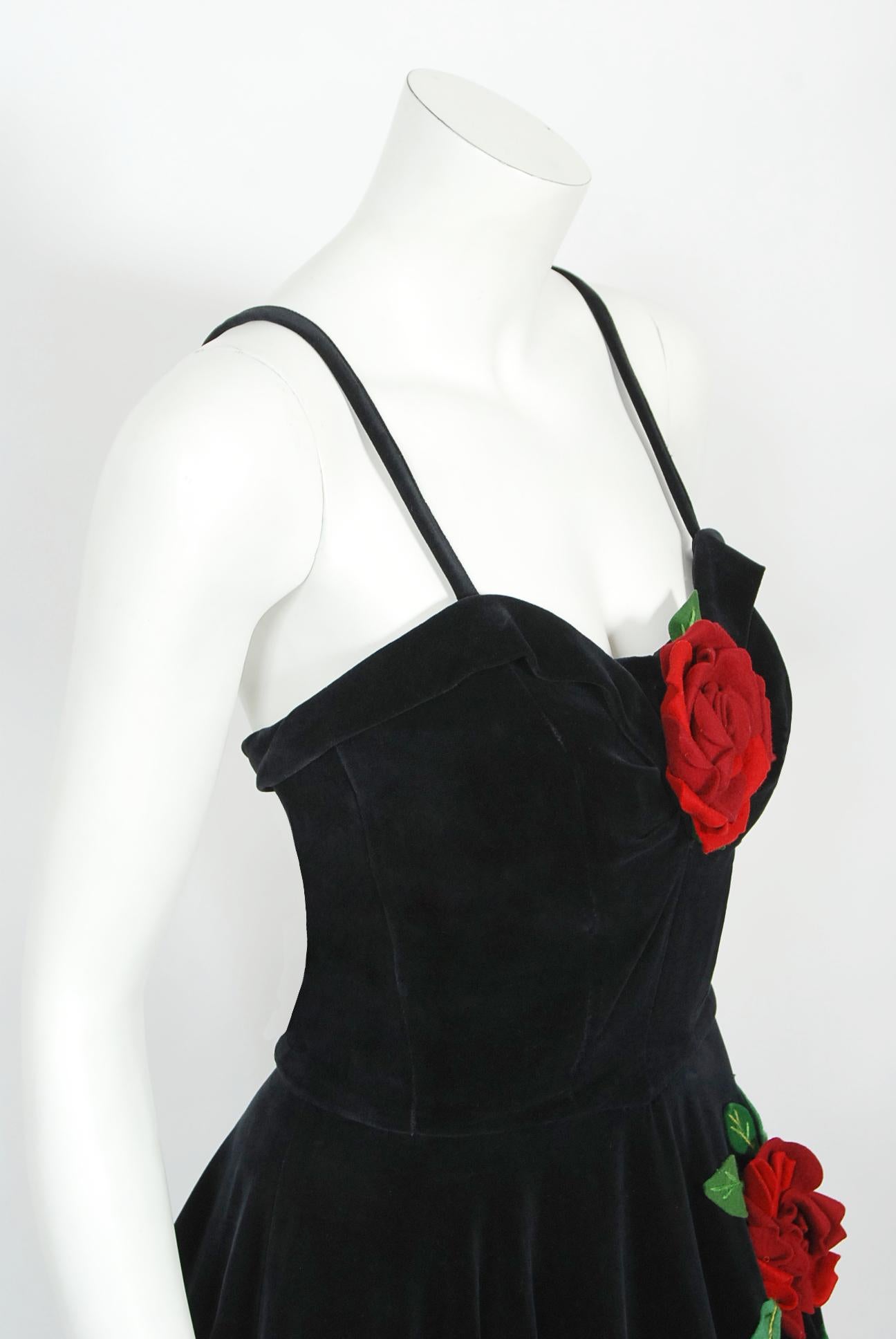 Vintage 1950's Juli Lynne Charlot Red Roses Appliqué Black Velvet Full Dress 3