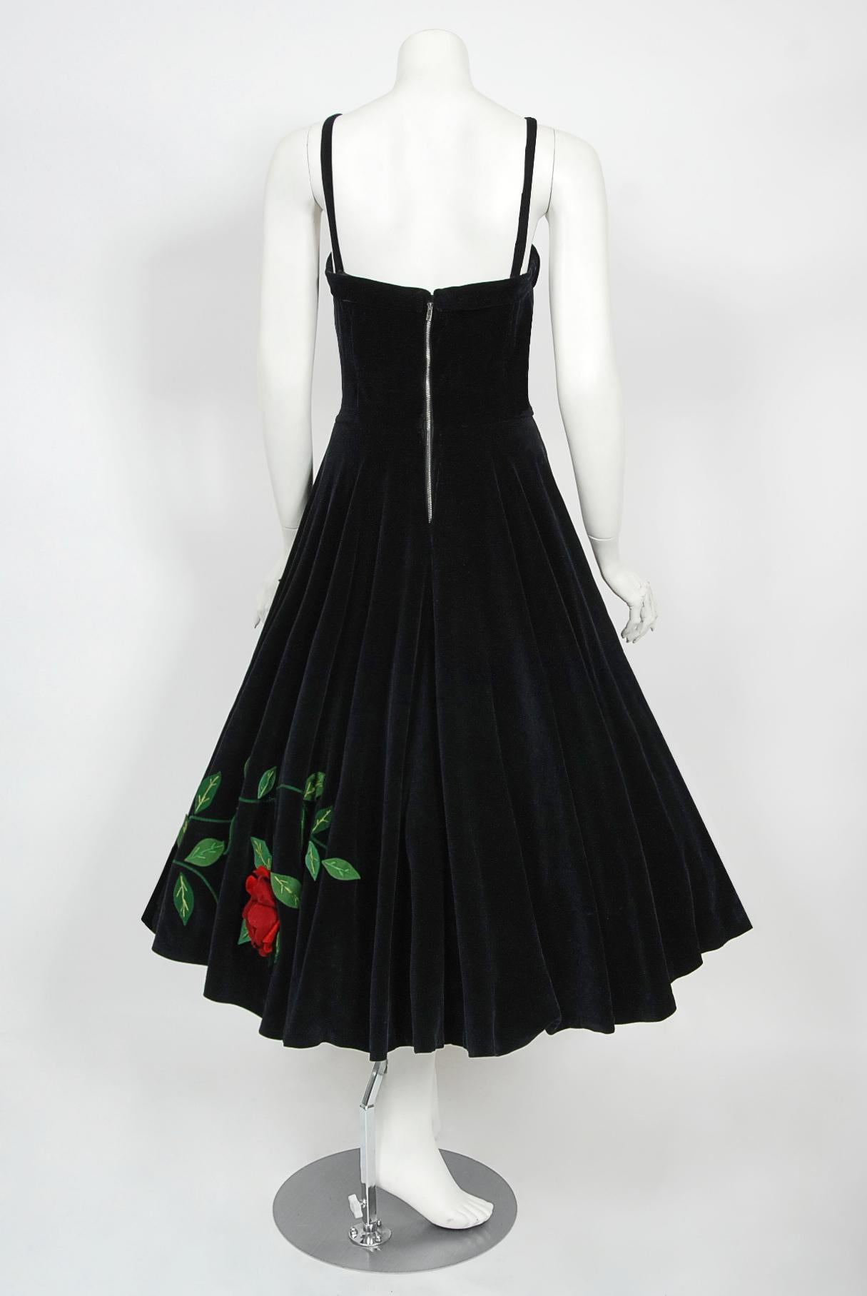 Vintage 1950's Juli Lynne Charlot Red Roses Appliqué Black Velvet Full Dress 4