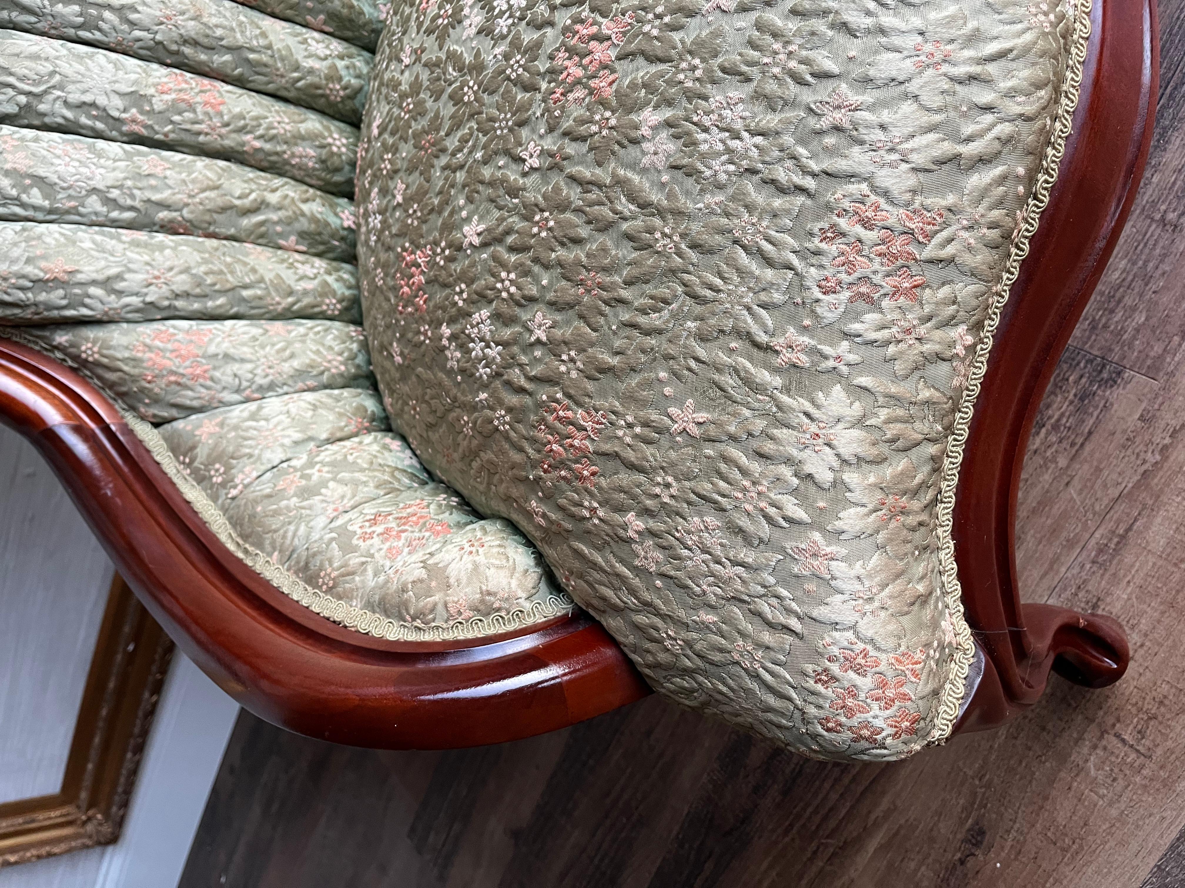Vintage 1950s Kimball Tufted Victorian Ladies' Parlor Chair In Good Condition In Portsmouth, VA