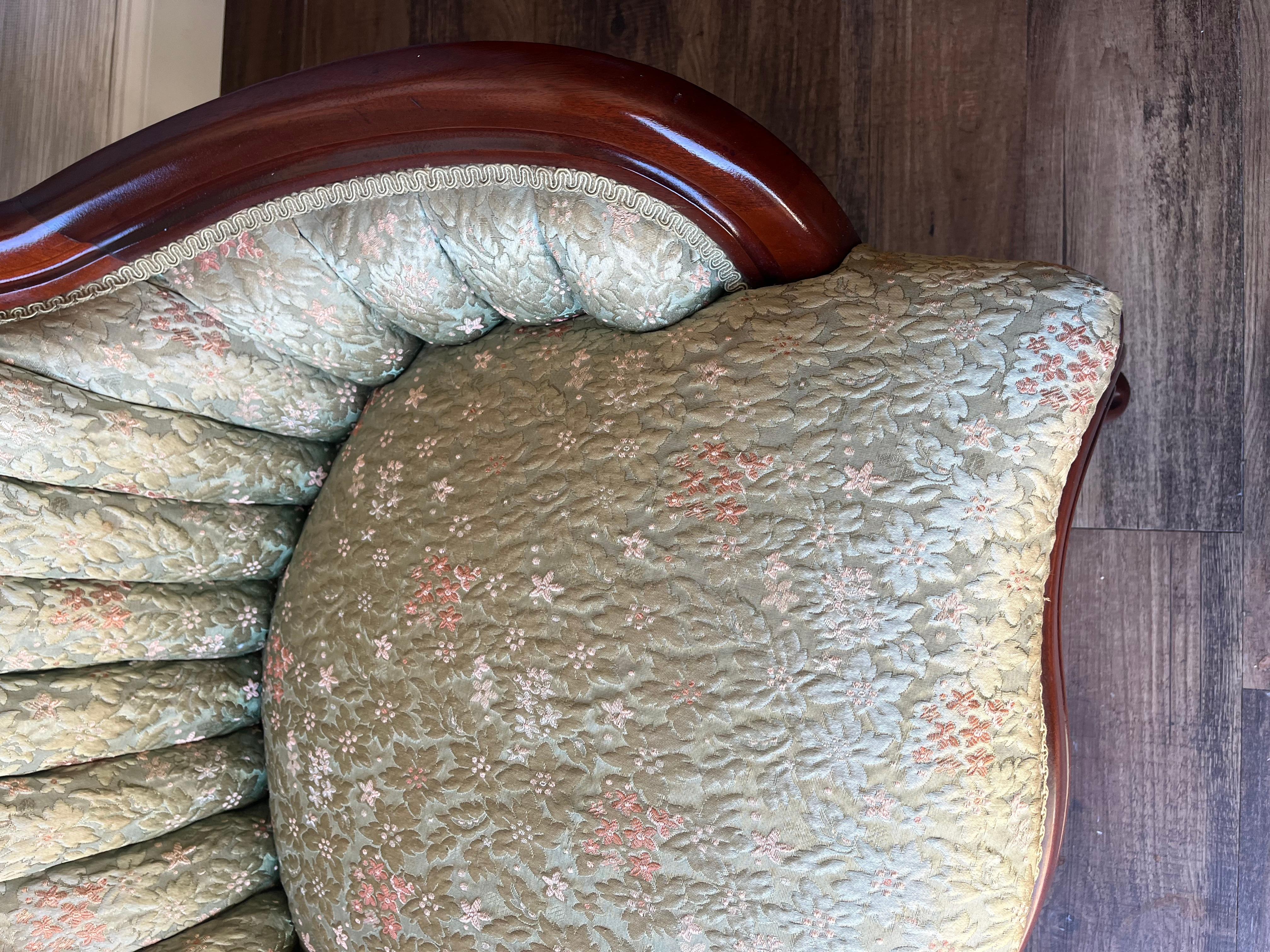 Vintage 1950s Kimball Tufted Victorian Ladies' Parlor Chair 3