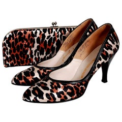 Vintage 1950's Leopard Animal Novelty Print Silk Kitty Heels & Clutch Purse Set