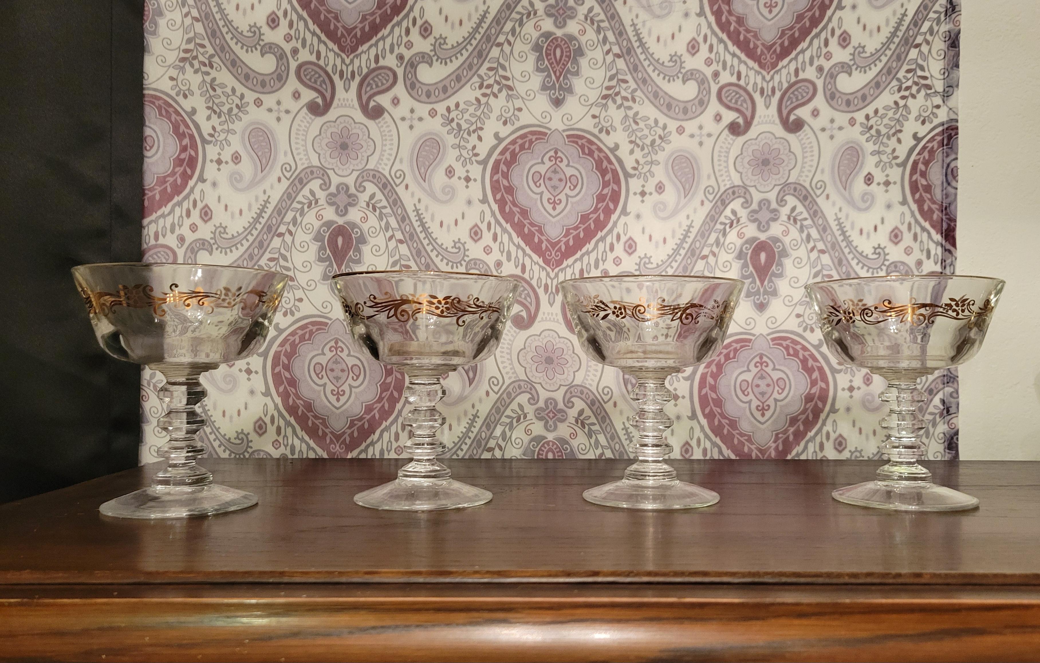 Vintage Lifetime 'Gold Crown' Champaign / Sherbet Coupe Glassware - Set of 12 For Sale 4