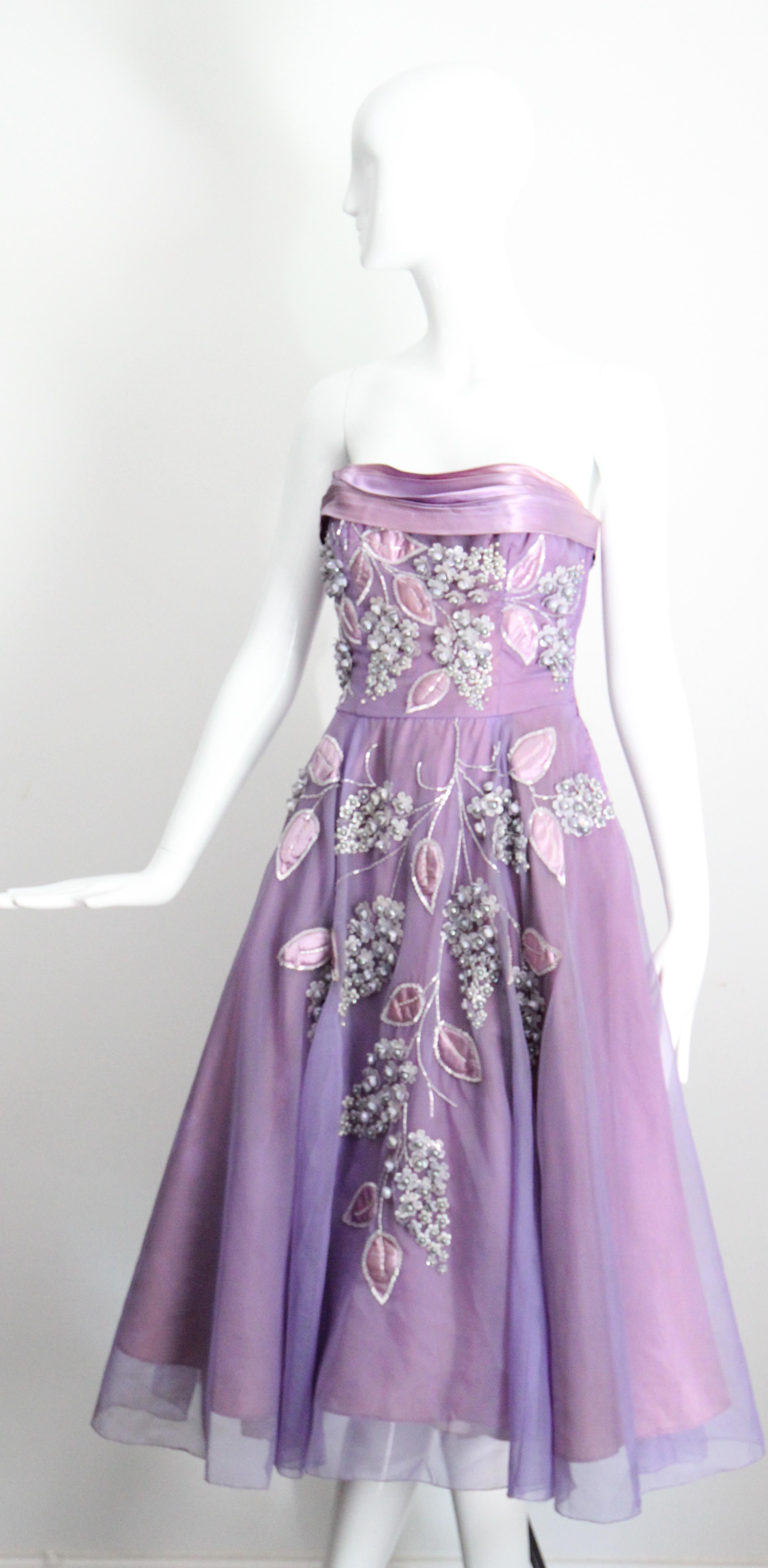 Abito floreale lilla con perline e giacca abbinata anni '50 UK 8 US 4 in vendita 3
