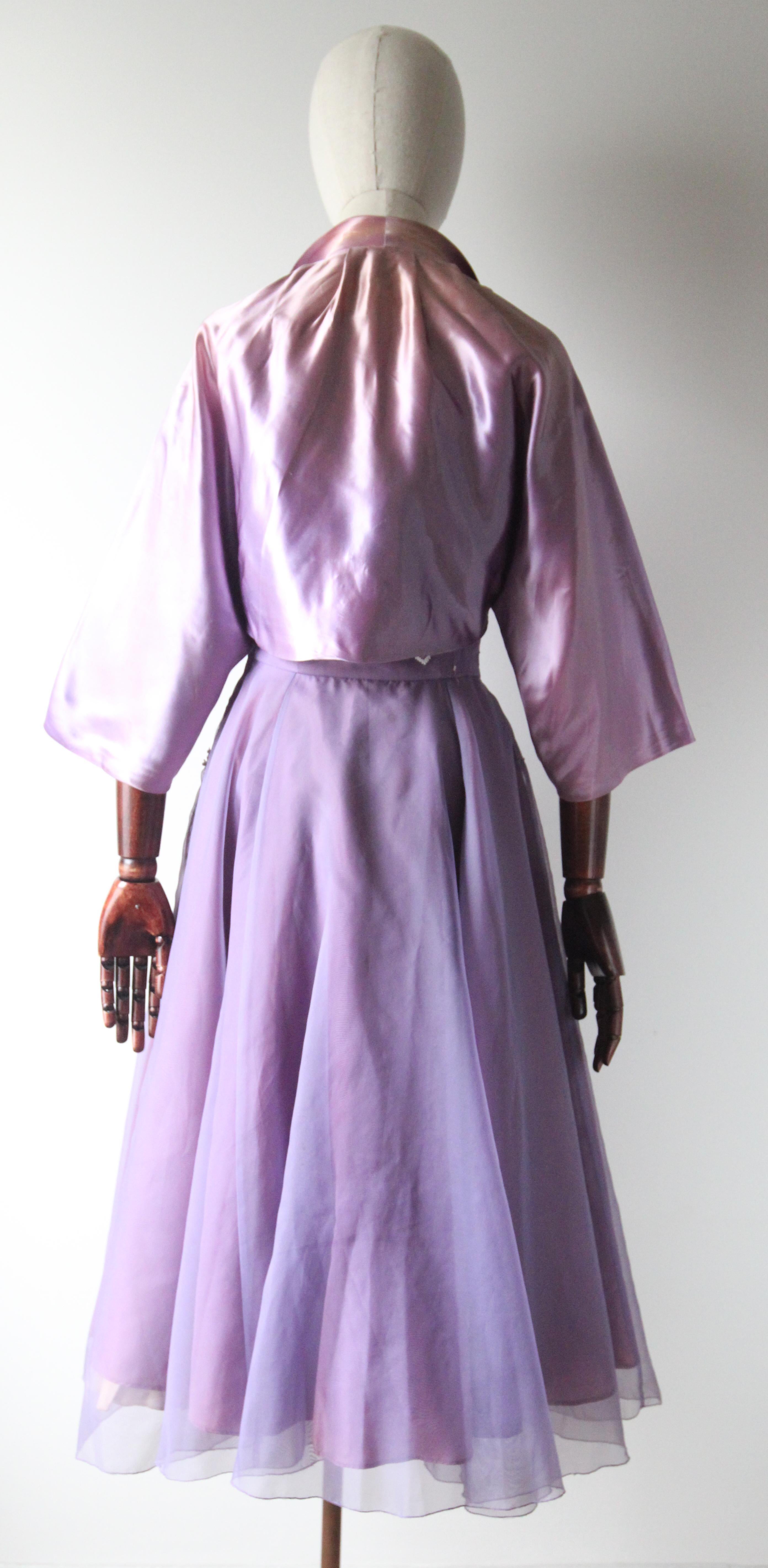 Vintage 1950's Lilac Beaded Floral Kleid und passende Jacke fünfziger Jahre UK 8 US 4 im Angebot 14