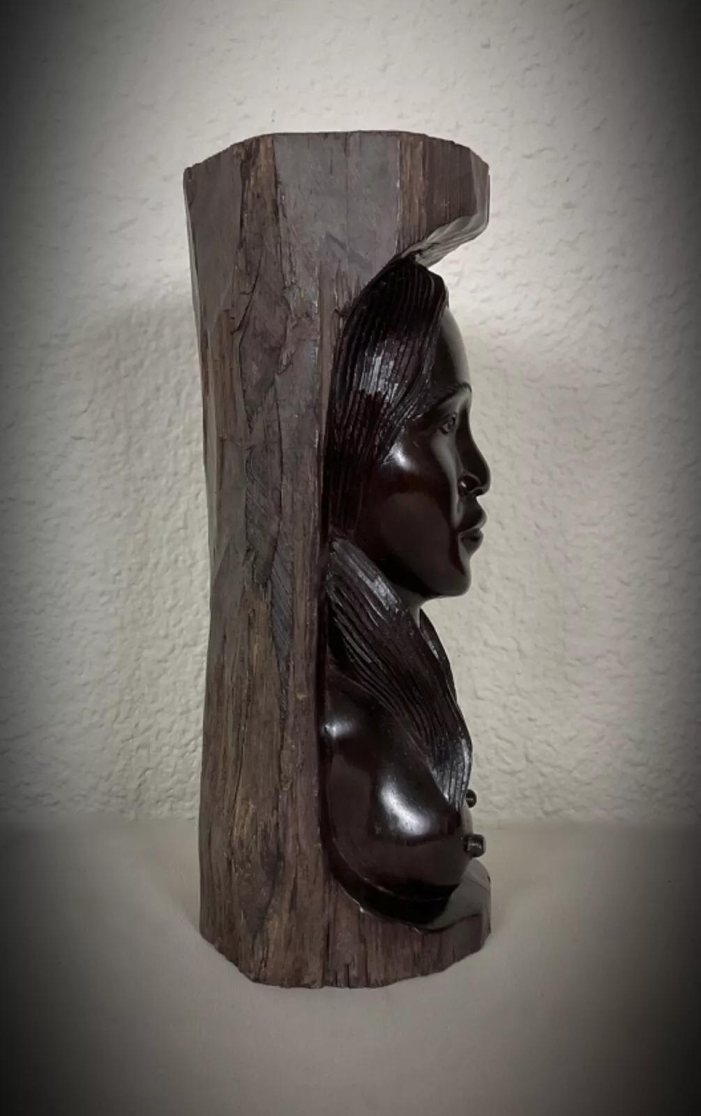 Scultura in legno di ebano intagliata a mano in Malgascio del 1950 - Figura di donna - 2Y414 in vendita 2
