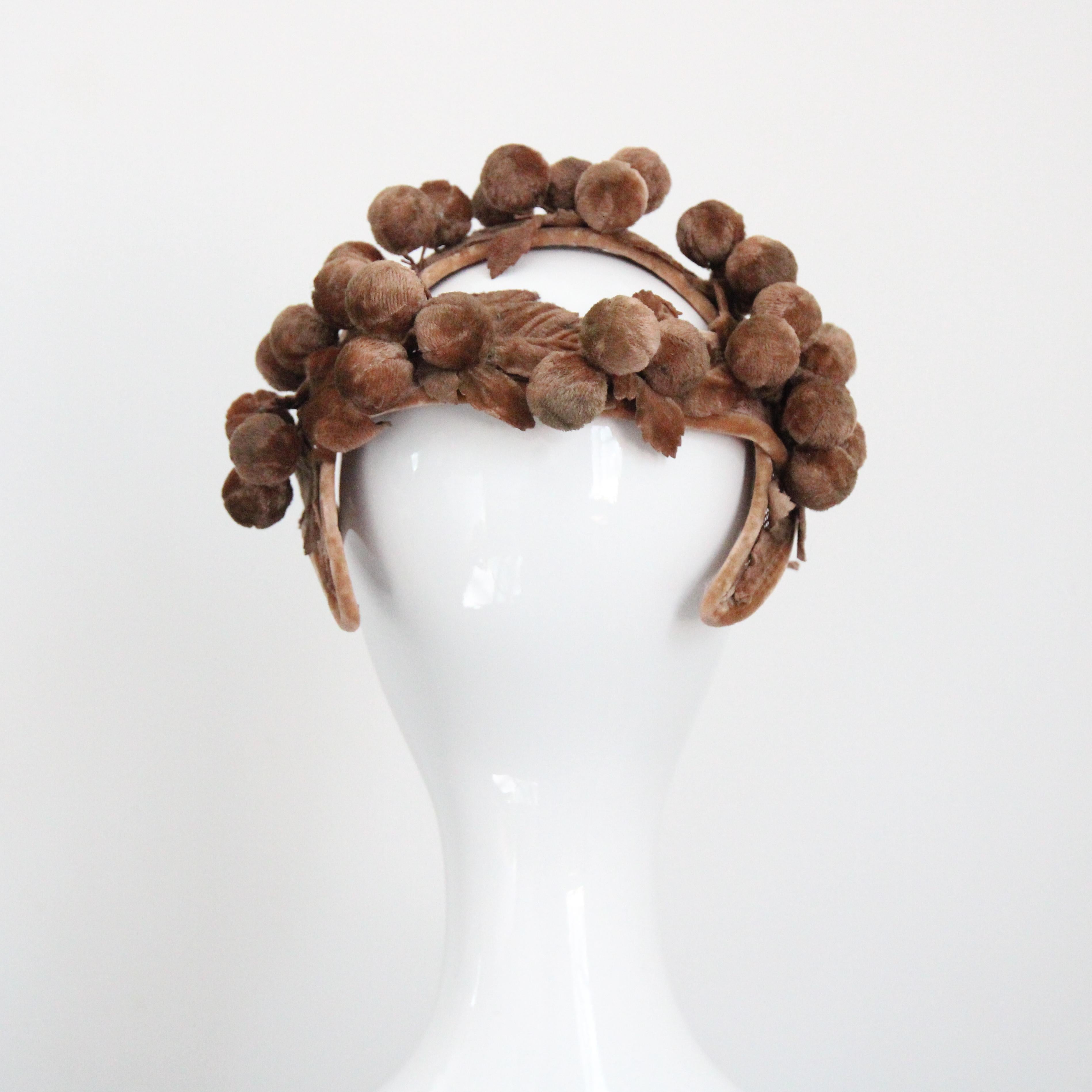 Vintage 1950's Maple Leaf Velvet Bandeau Hut 1950's Velvet Bandeau Hairband Hat Damen im Angebot
