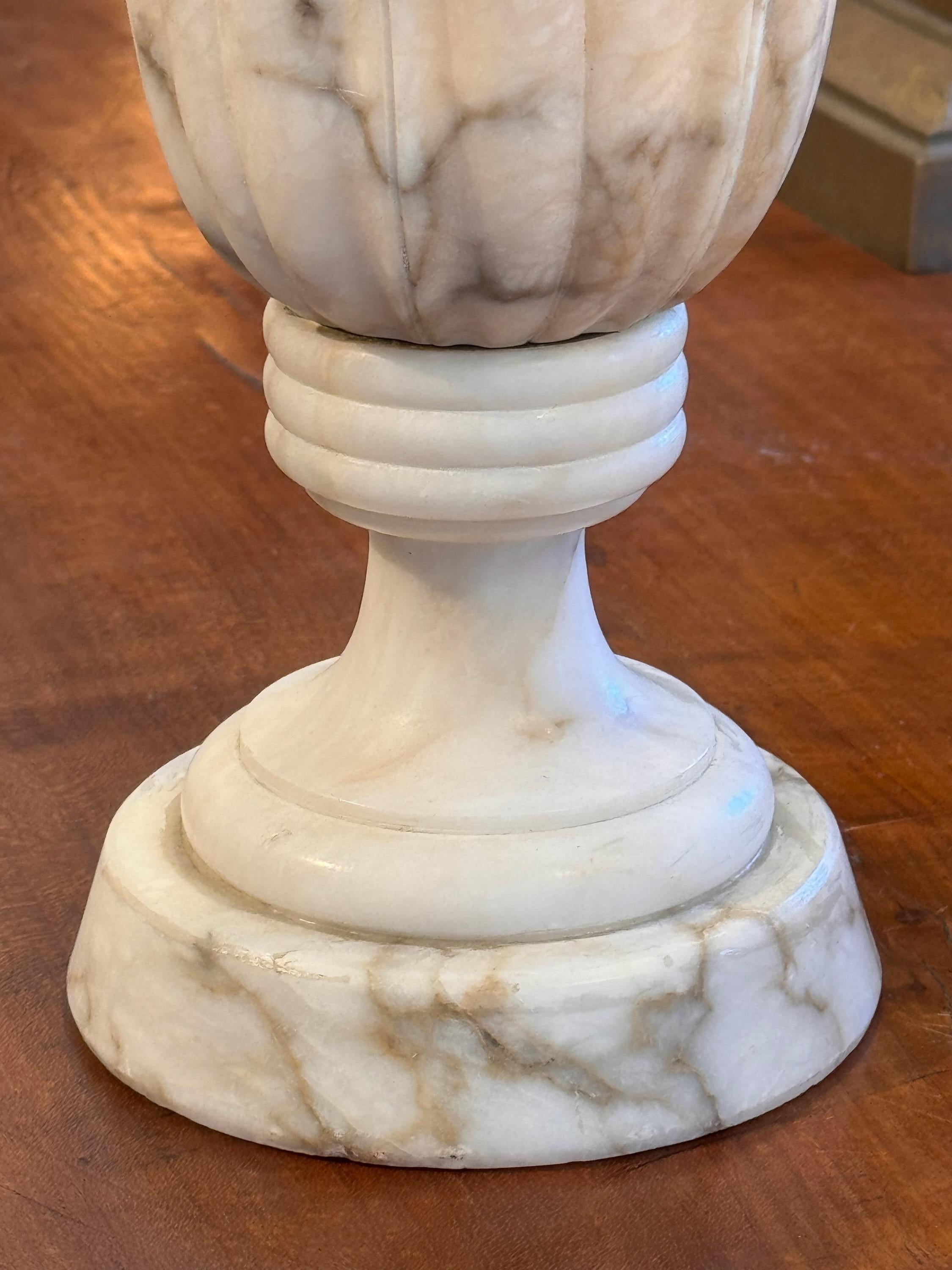 italien Urne en marbre vintage des années 1950