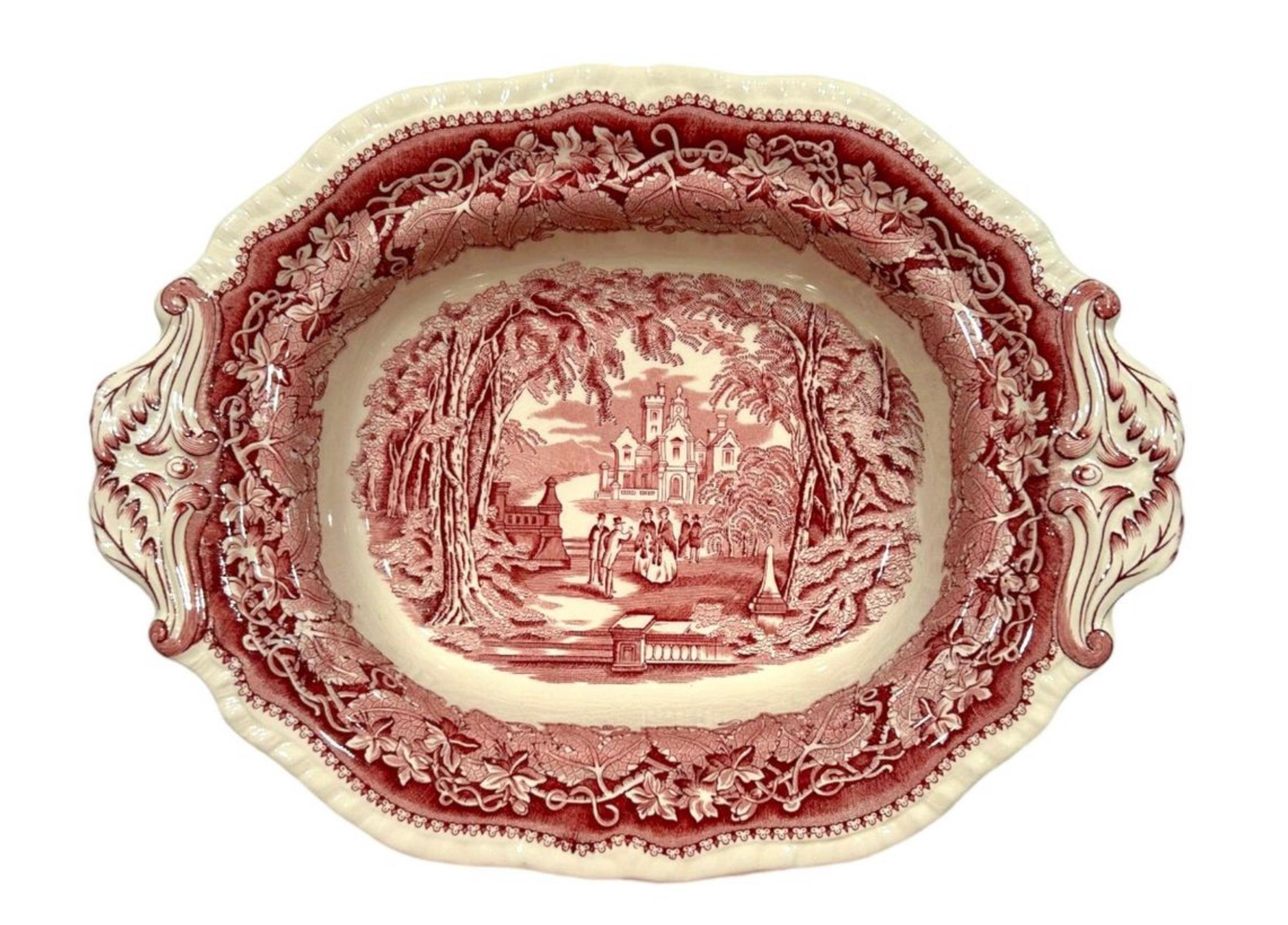 Vintage 1950’s Mason’s Red “Vista” Ironstone Transferware Serving Bowl w/ Lid In Good Condition For Sale In Naples, FL