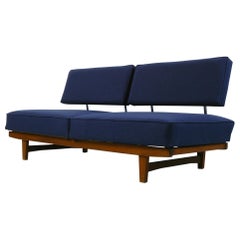Vintage 1950s Mid-Century Modern Knoll 'Stella' Convertible Daybed Sofa Couch