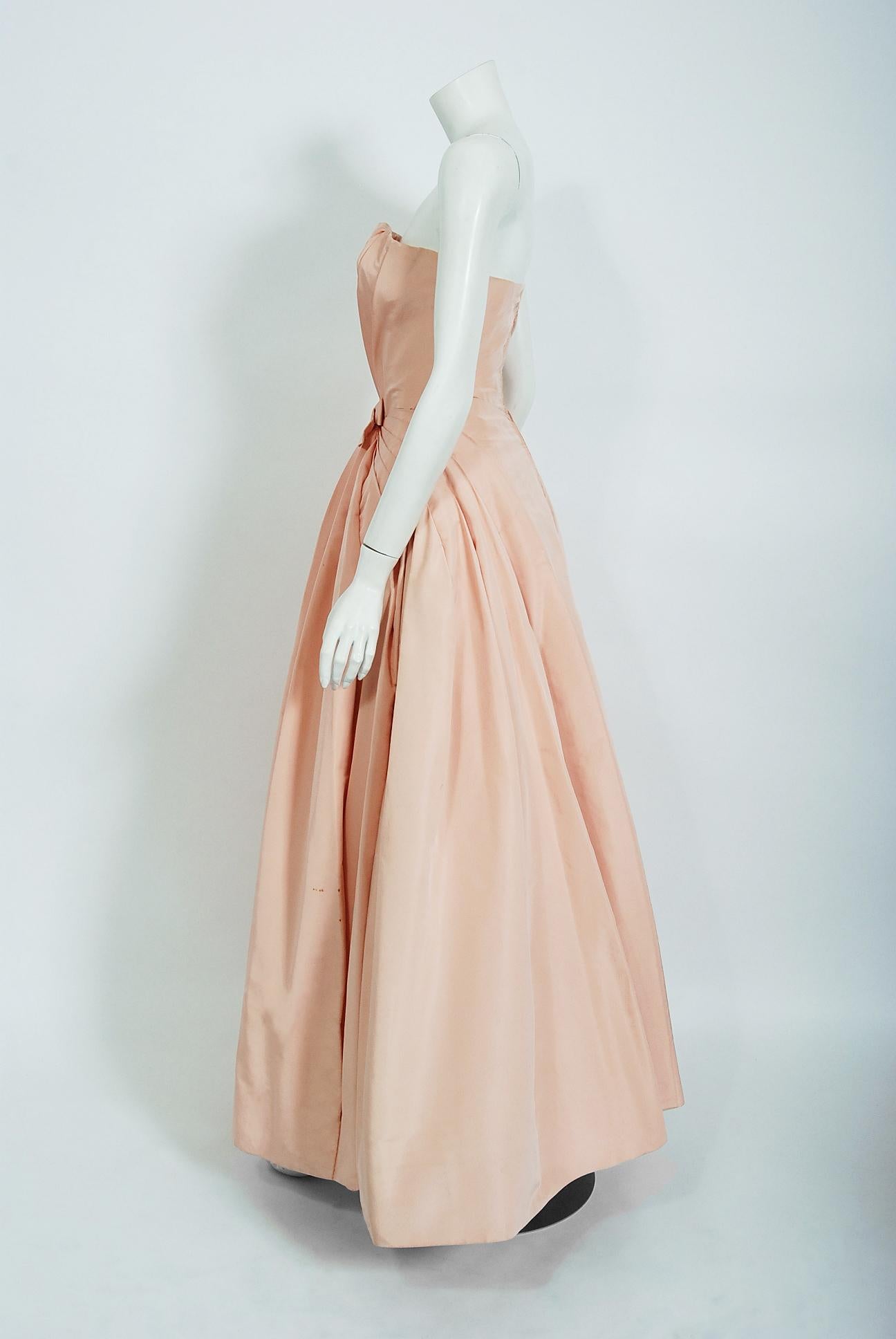 Women's Vintage 1950's Mingolini Guggenheim Couture Pink Pleated Silk Strapless Gown