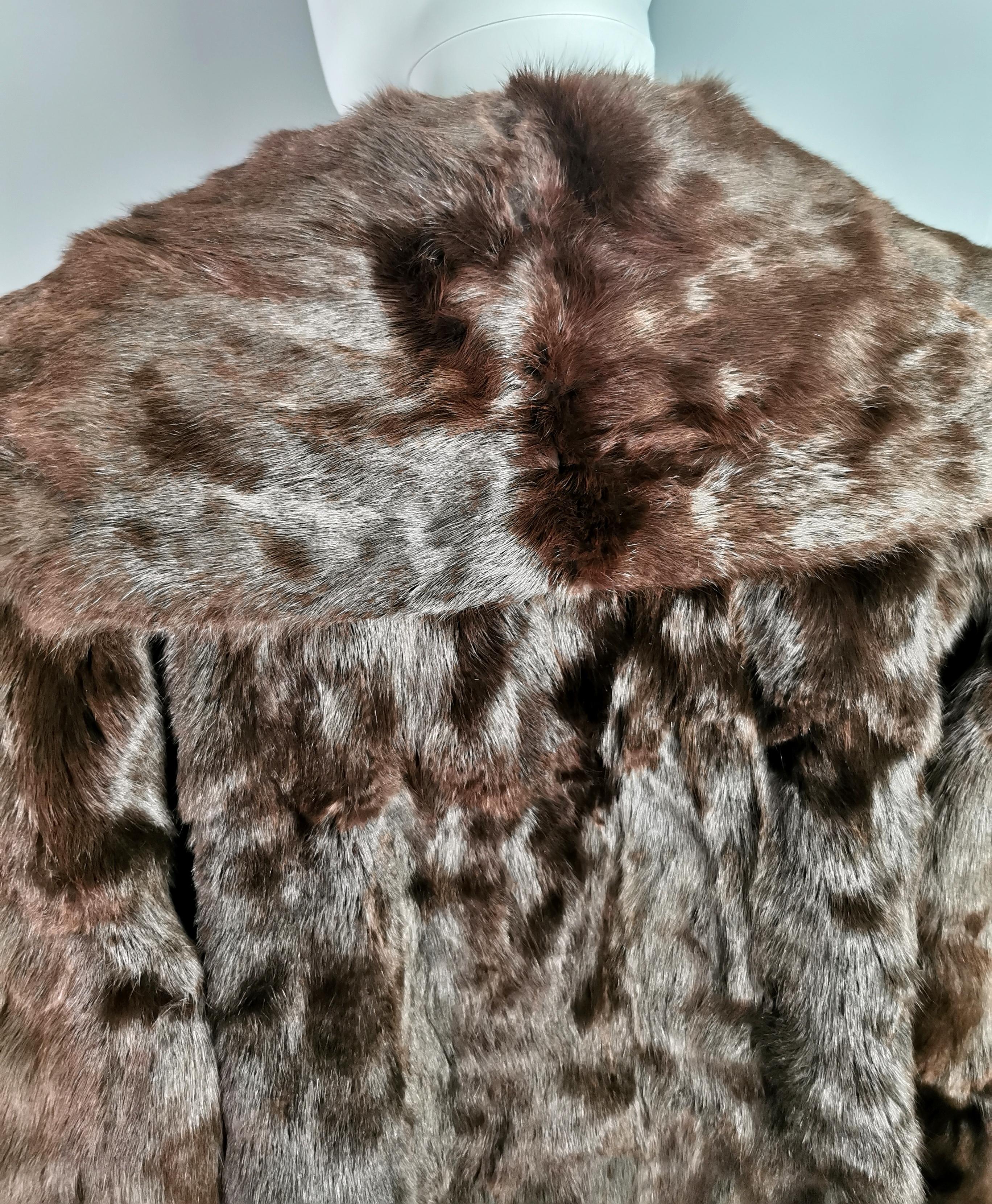 Manteau swing en fourrure de vison vintage des années 1950, belle qualité  en vente 1