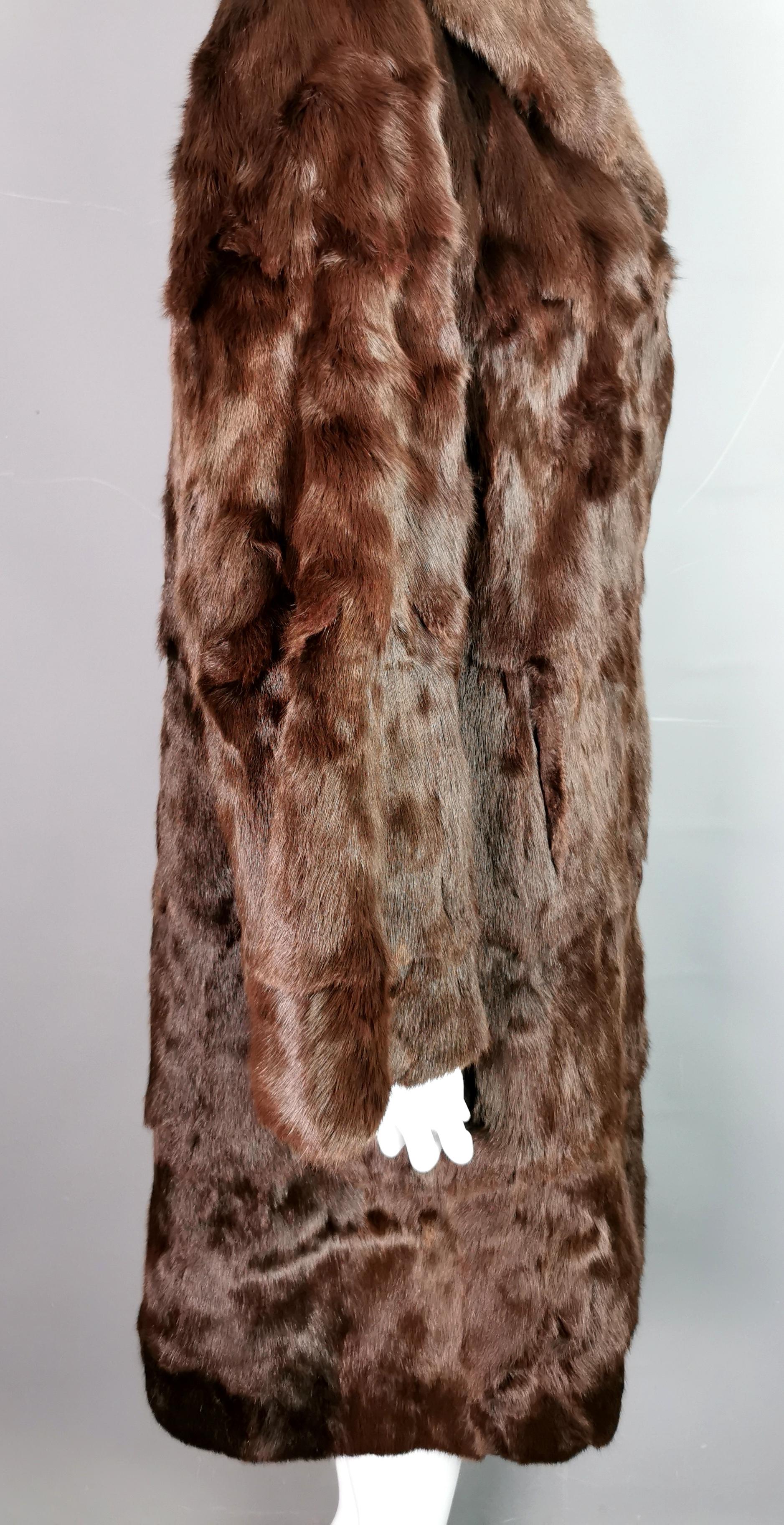 Manteau swing en fourrure de vison vintage des années 1950, belle qualité  en vente 2