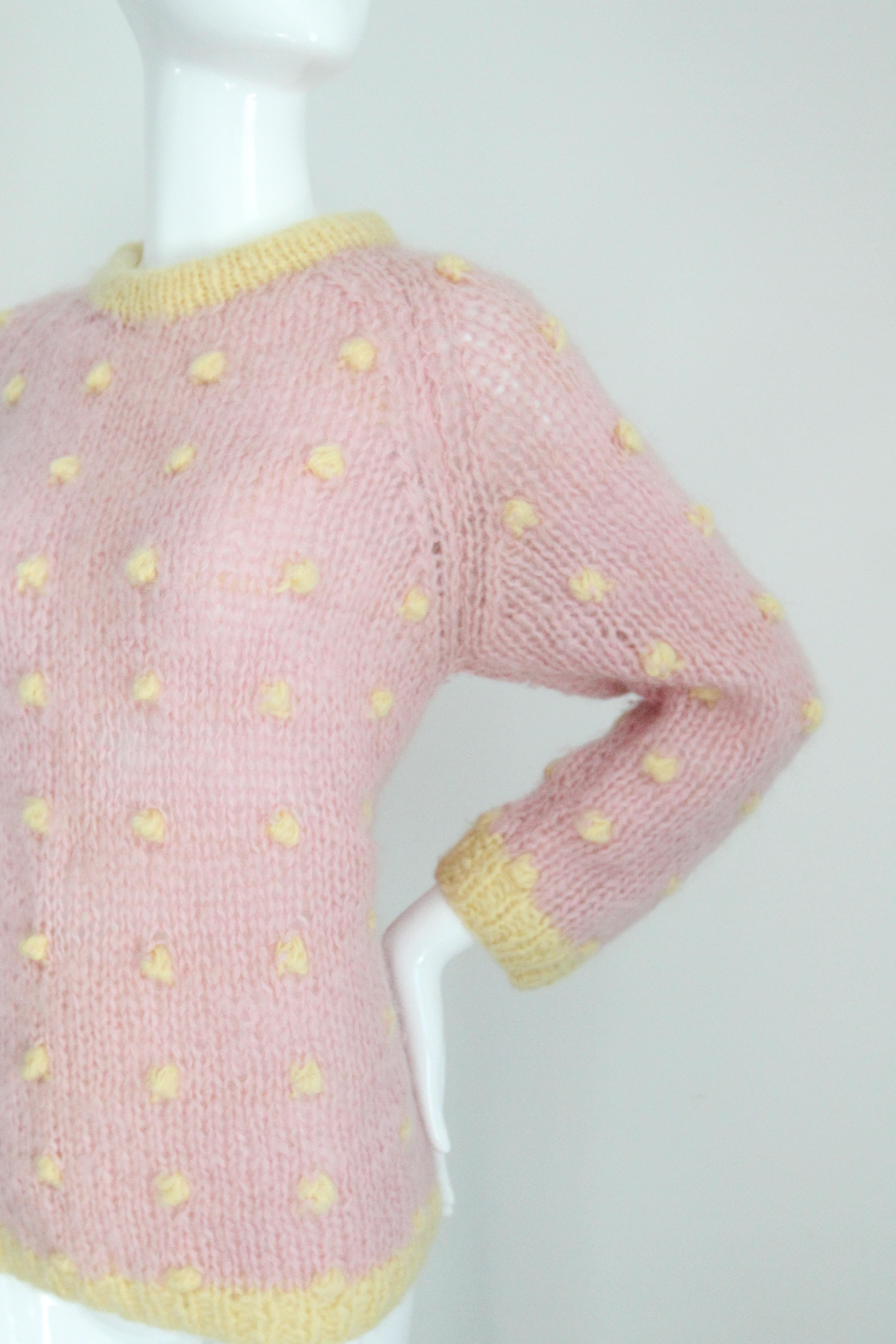 Pull mohair vintage des années 1950 rose et jaune Pull mohair des années 1950 UK 12 US 8 en vente 1